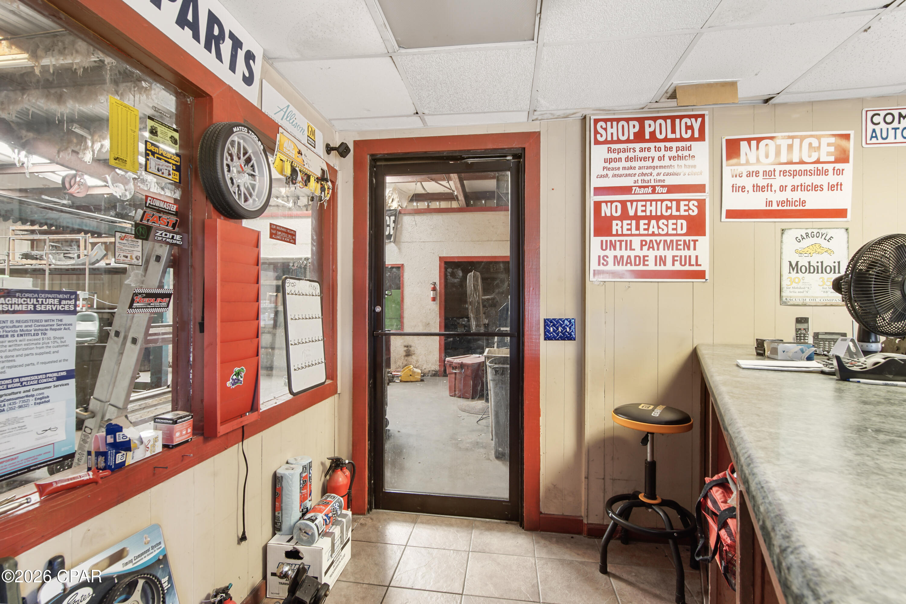 [No Recorded Subdiv] - Commercial Sale