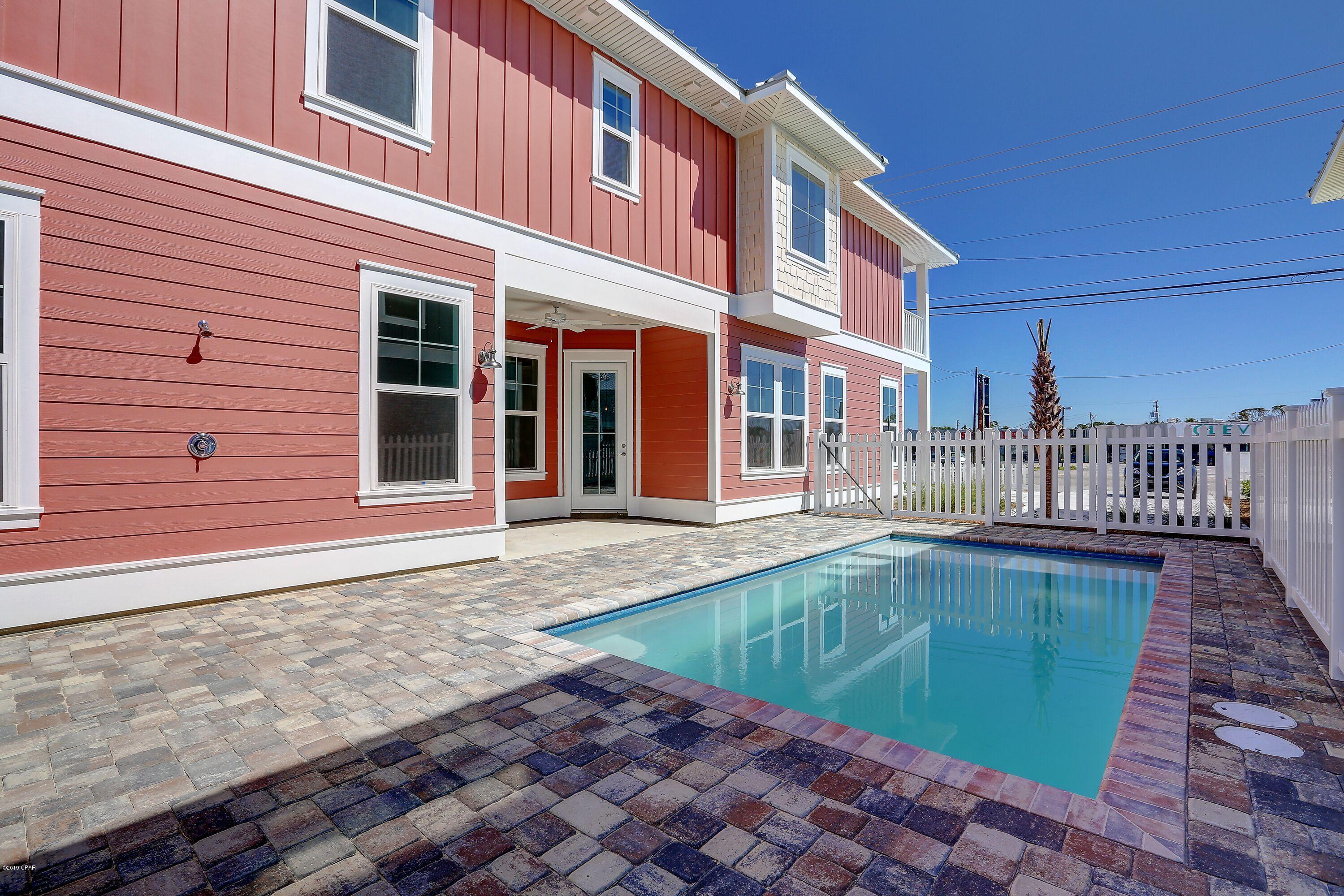 Gulf Lagoon Beach - Residential