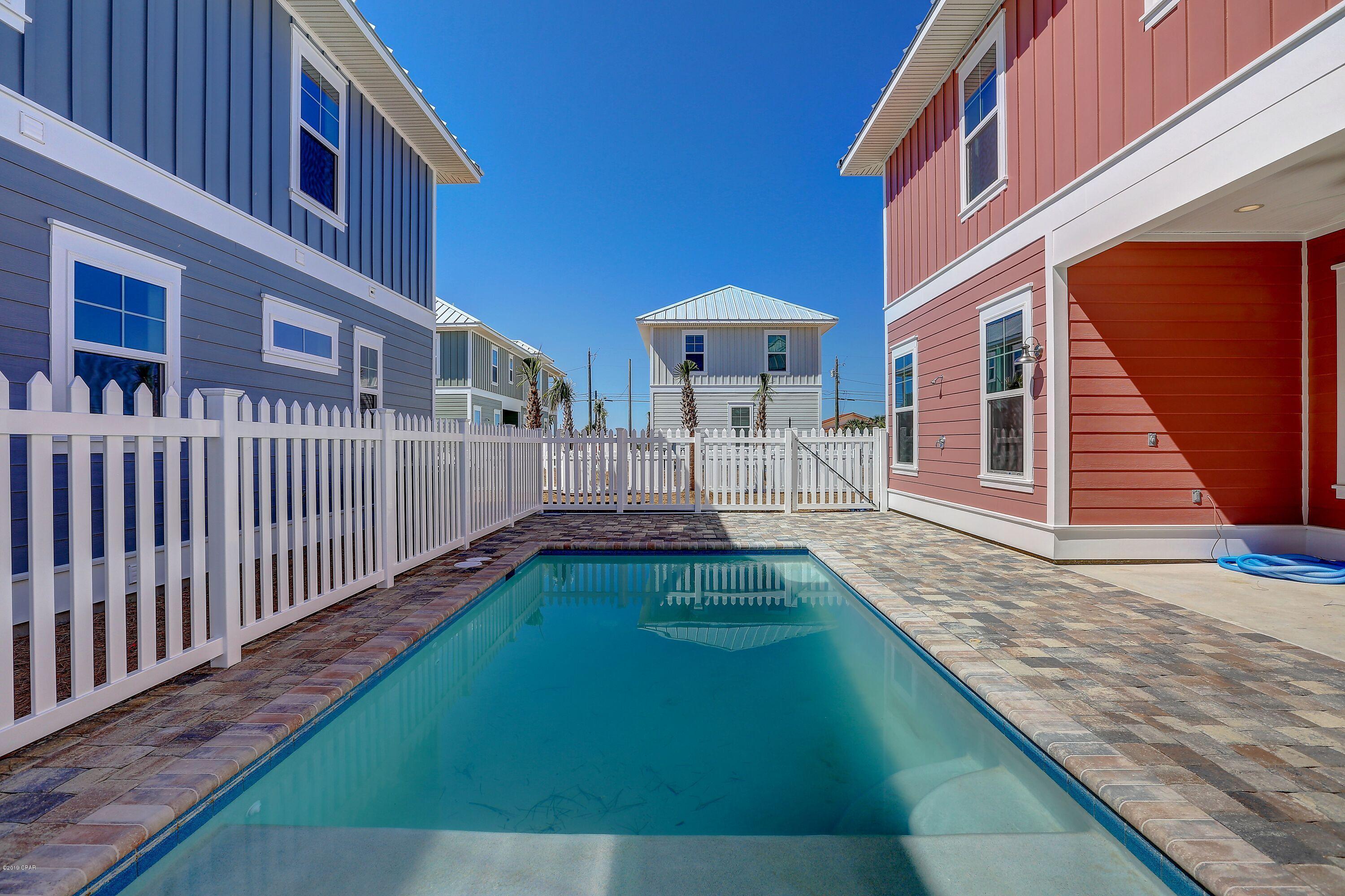 Gulf Lagoon Beach - Residential