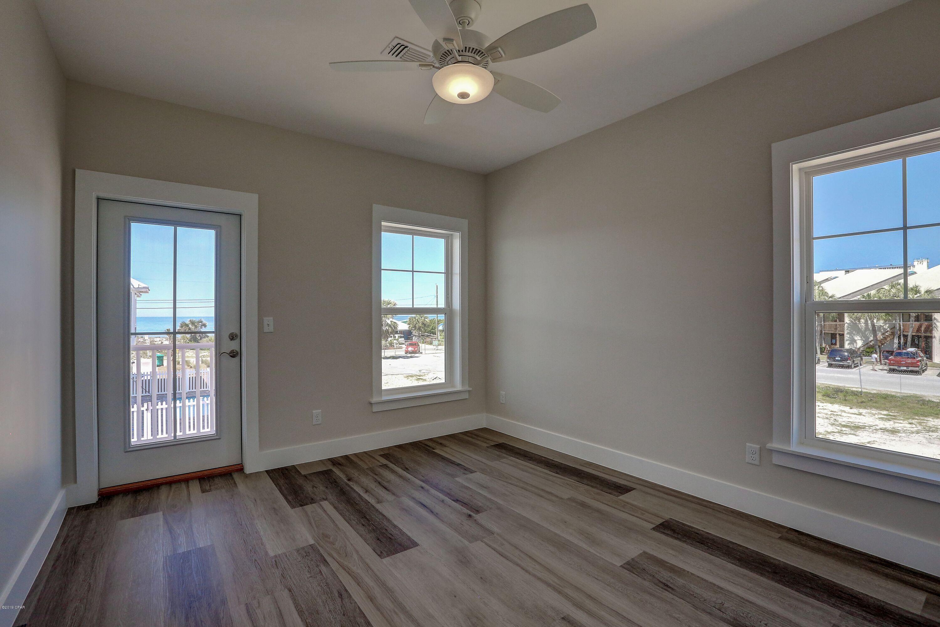 Gulf Lagoon Beach - Residential