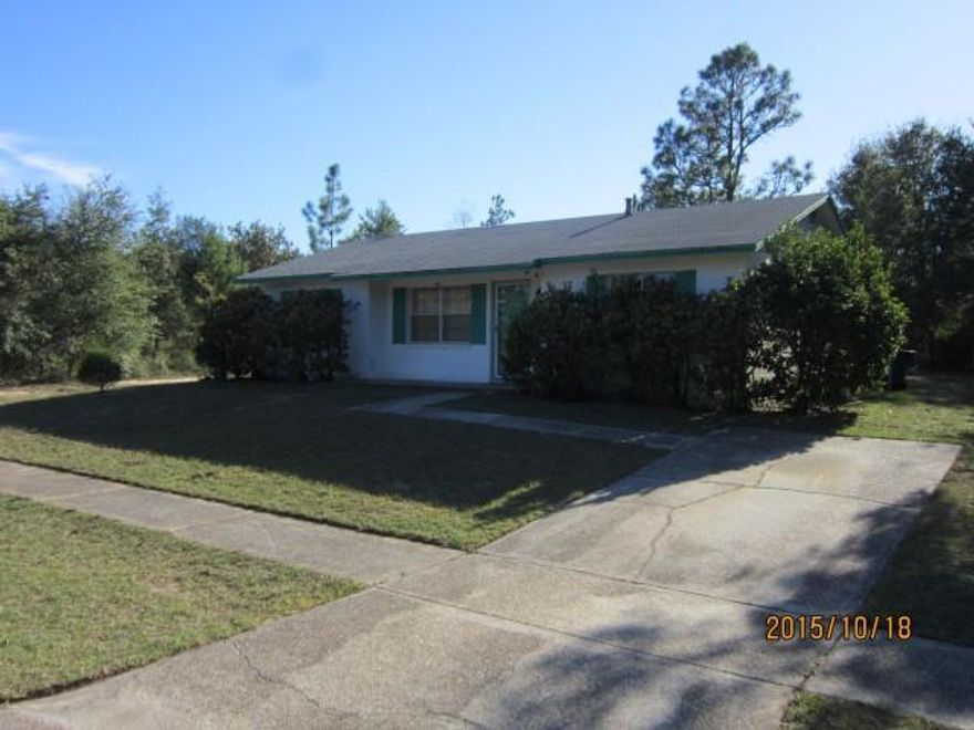 Concrete Block construction on slab, 2 bedroom, 2 bath, Sunny Hills Subdivision, CHA. propane gas stove and water heater.  Swimming and fishing with many lakes and ponds in subdivision.   Subdivision amenities available to property owners.  Lot is located adjacent to a 0.7 ac lot designated as a ''Retention area'' owned by developer and willl not be developed.  House had new roof on 11/8/2018 and new HVAC unit on 5/18/2020.
