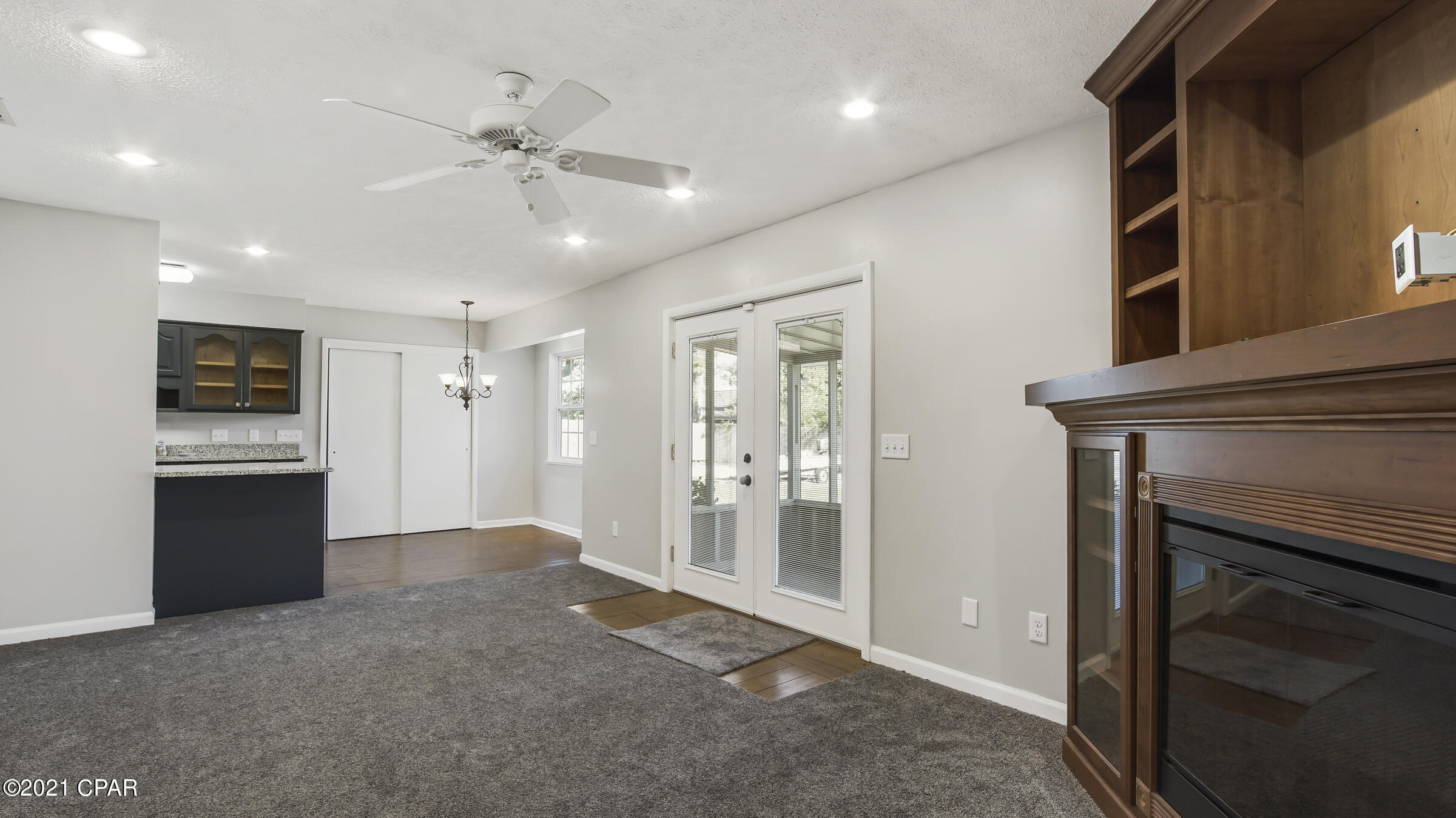 St And Bay Dev Co - Residential