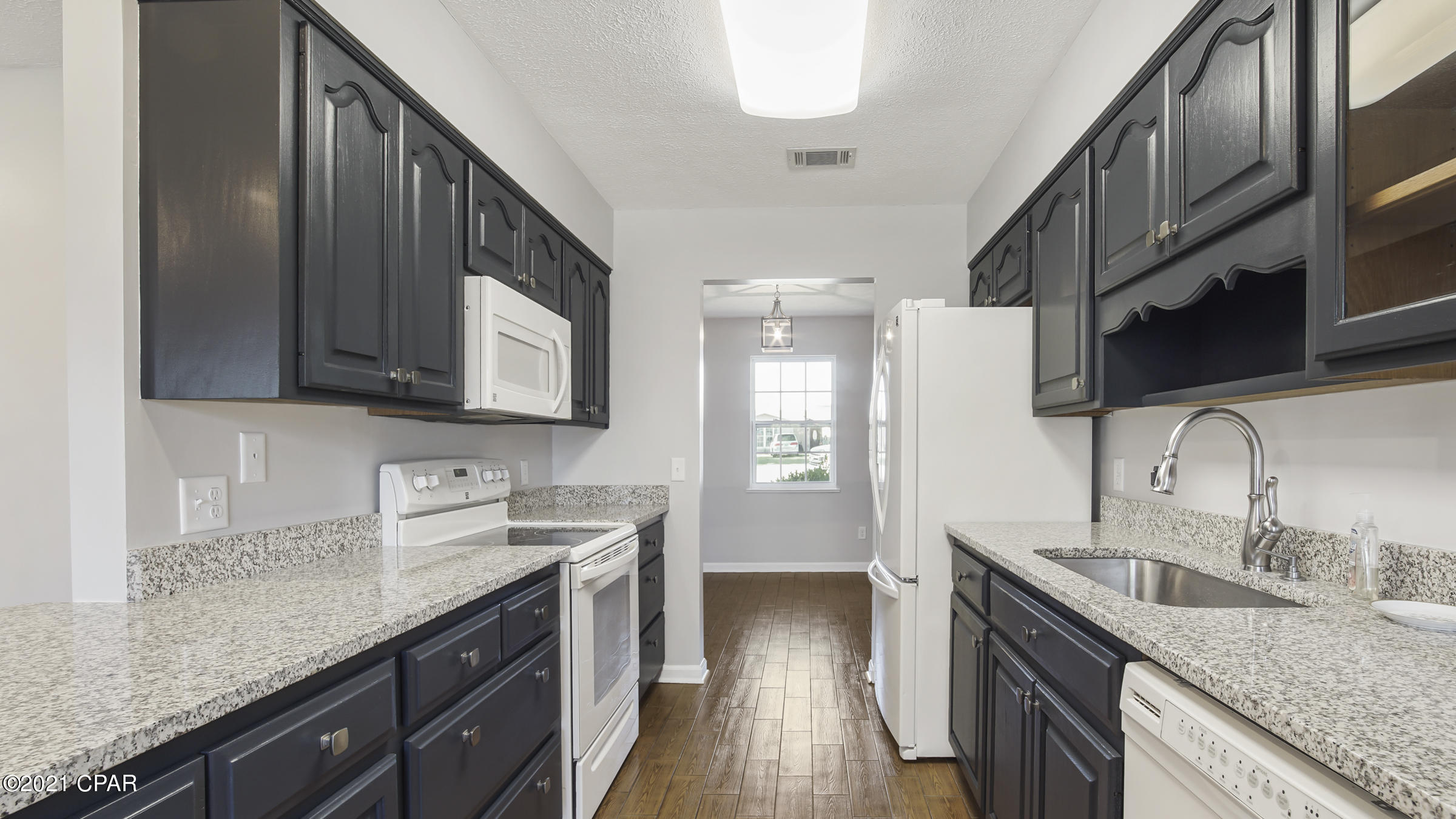 St And Bay Dev Co - Residential