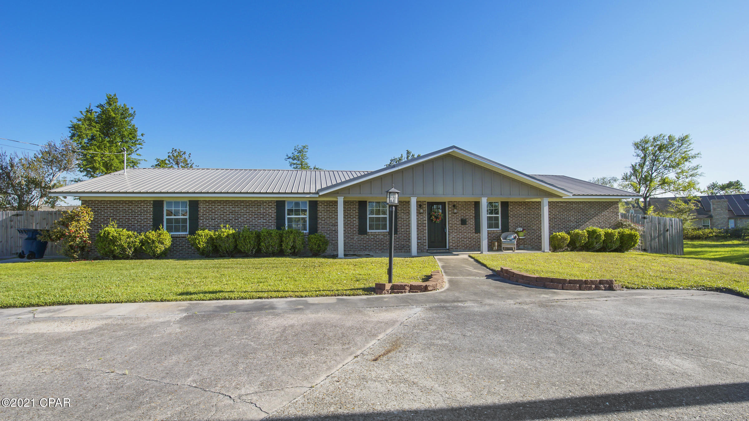 St And Bay Dev Co - Residential