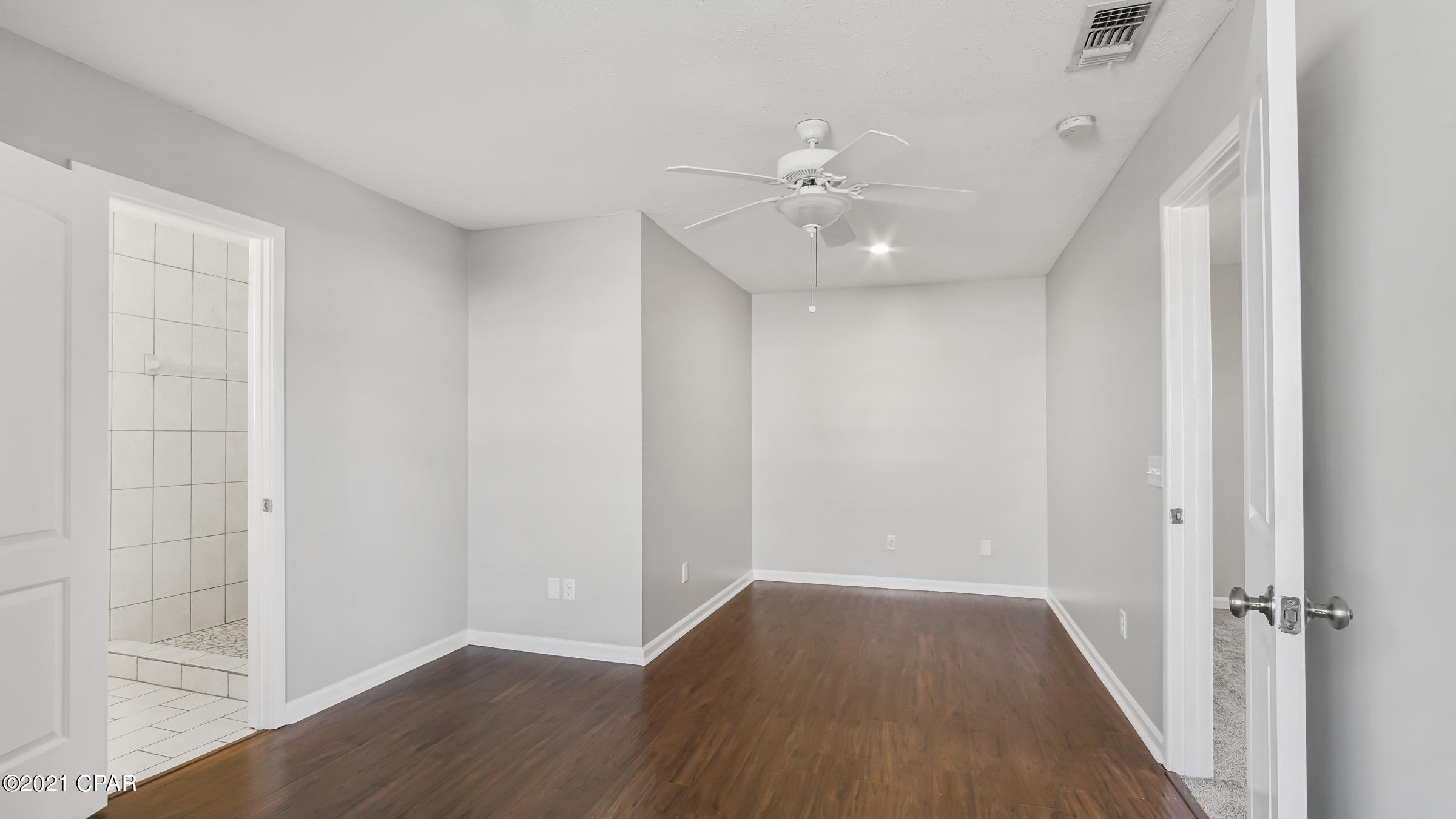 St And Bay Dev Co - Residential