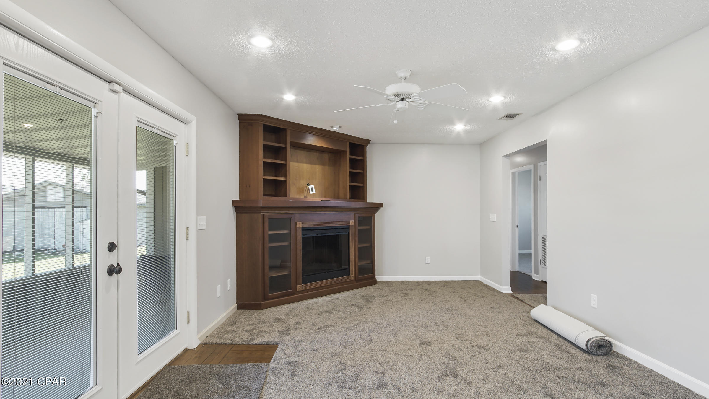 St And Bay Dev Co - Residential