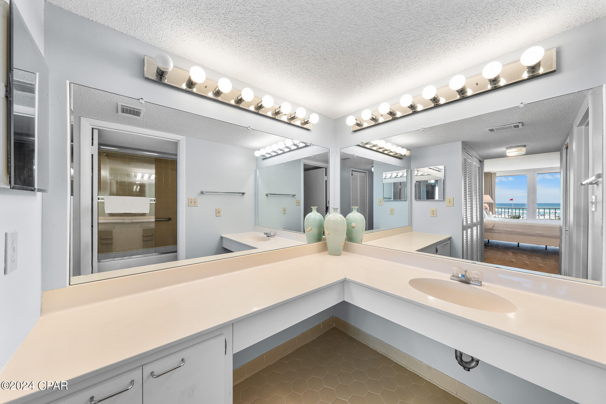 Panama City Beach, Florida 32408, United States, 3 Bedrooms Bedrooms, ,2 BathroomsBathrooms,Residential,Active,60120