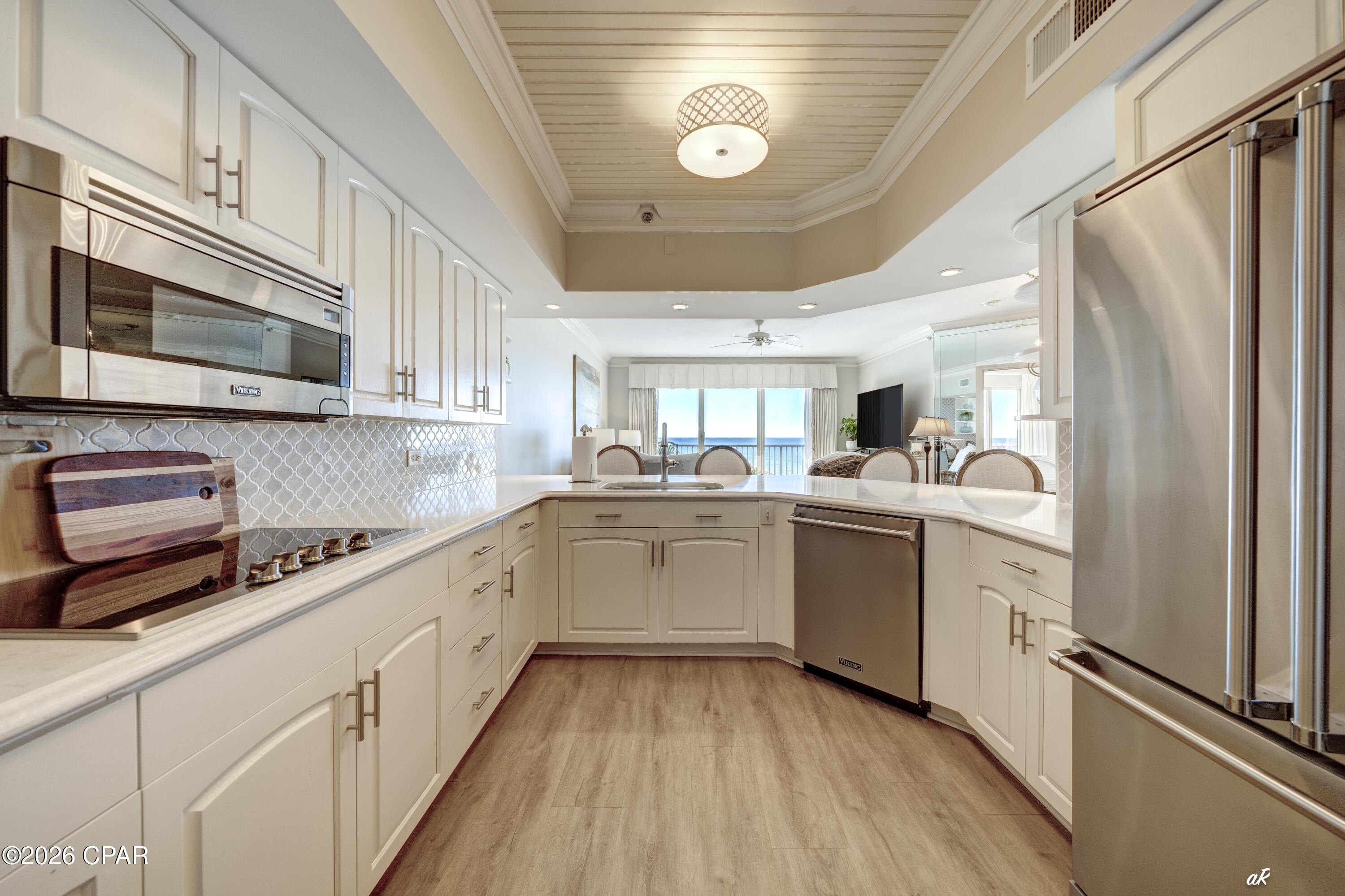 Summerwinds Condo - Residential