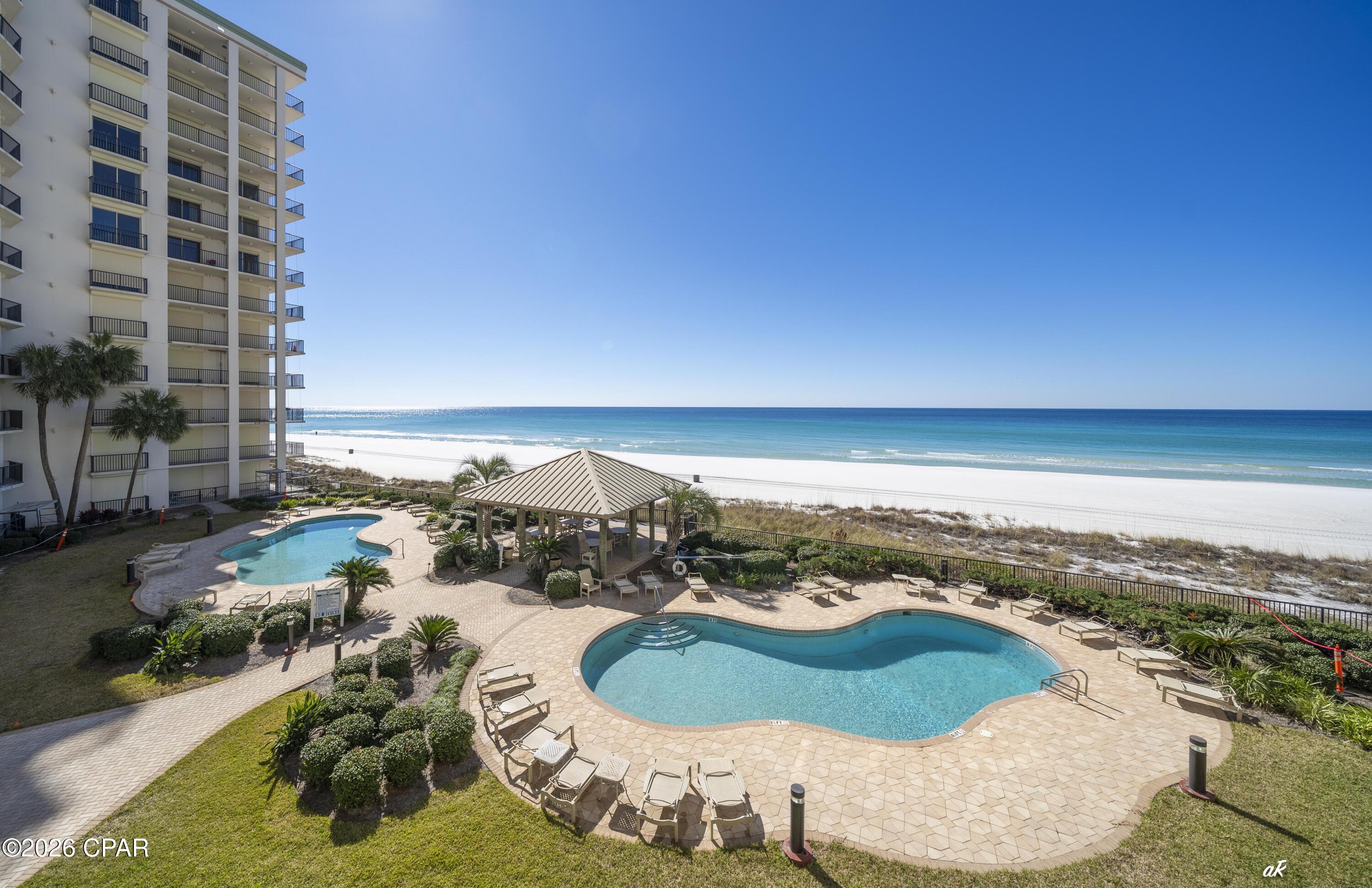 Summerwinds Condo - Residential