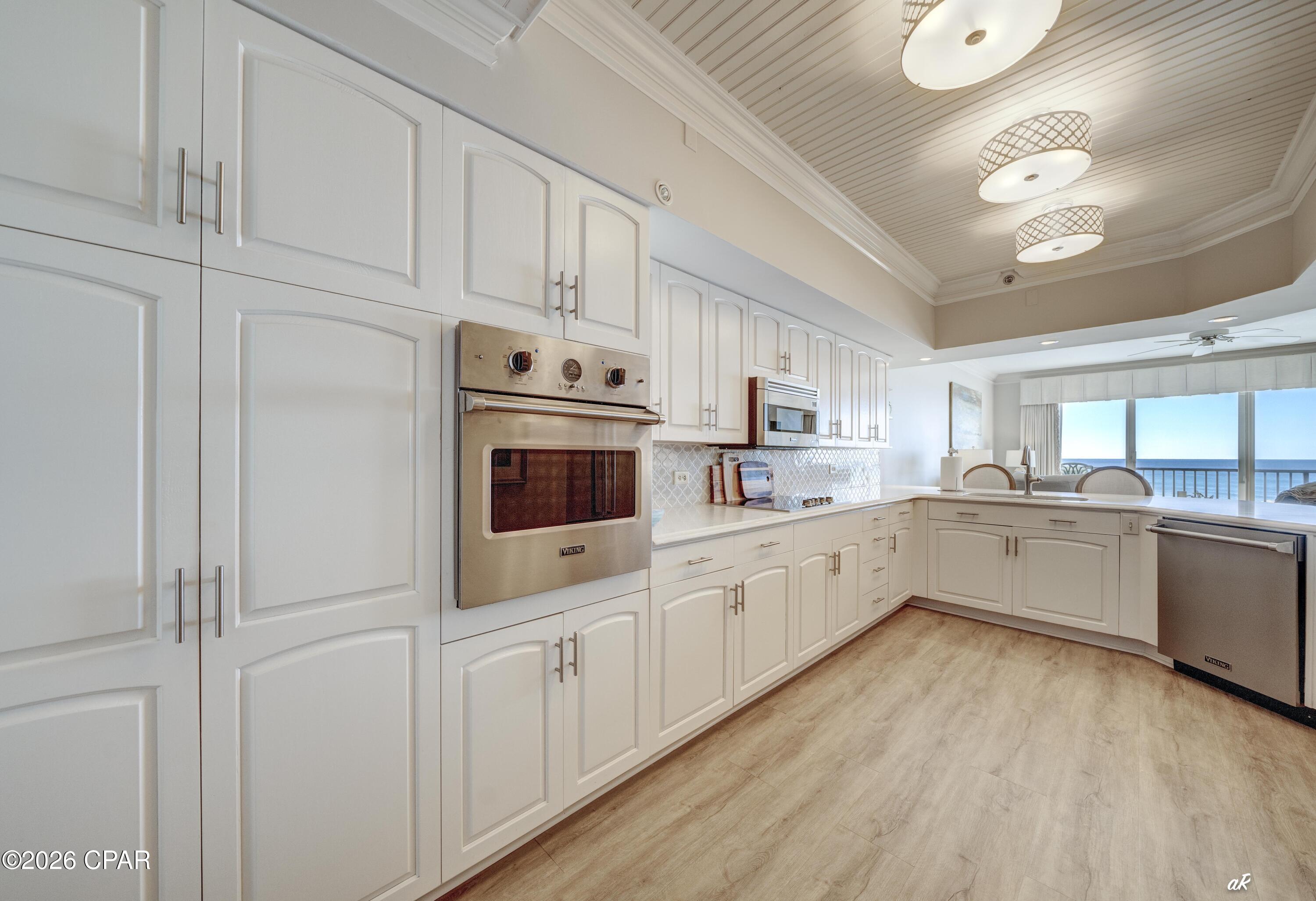 Summerwinds Condo - Residential