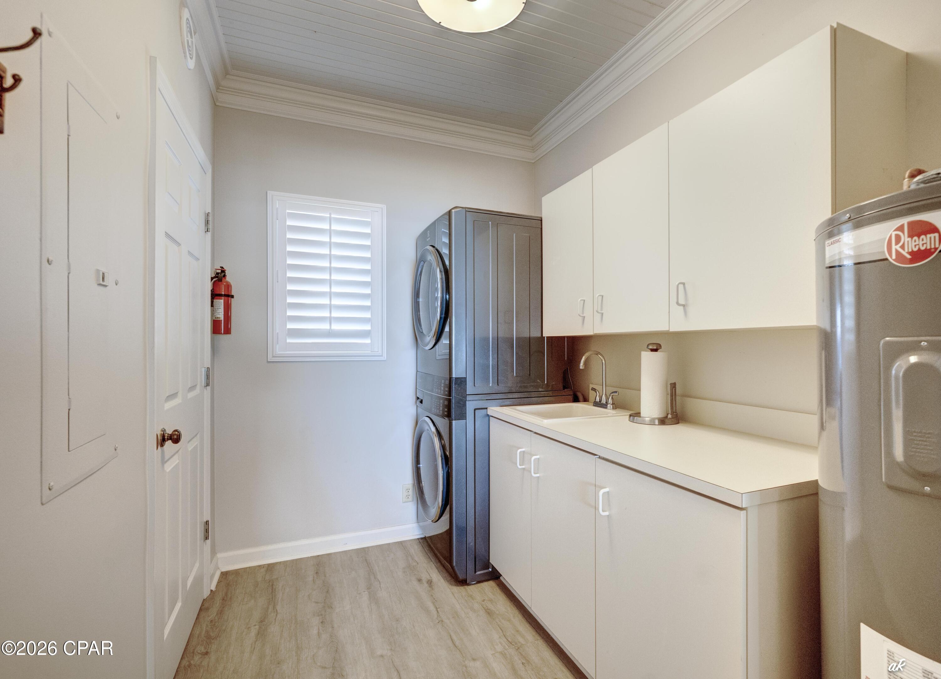 Summerwinds Condo - Residential