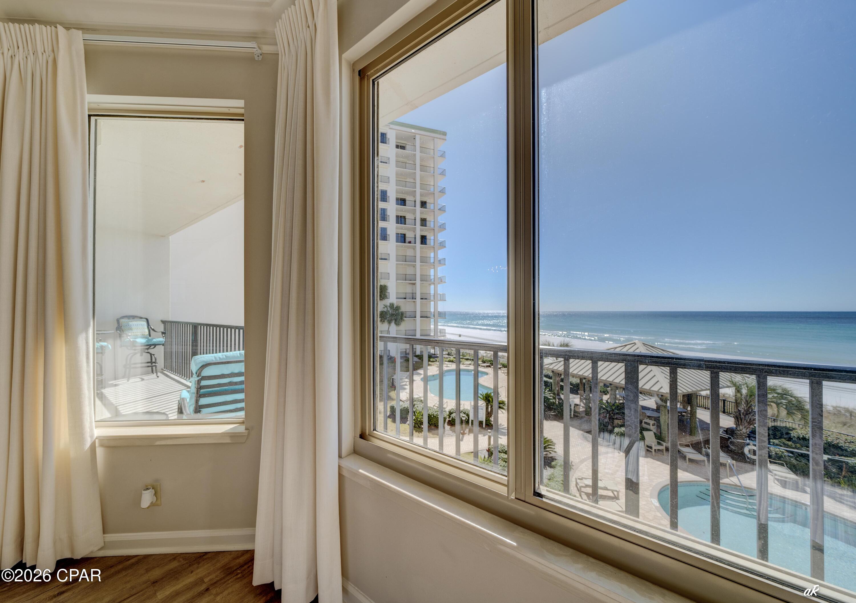 Summerwinds Condo - Residential