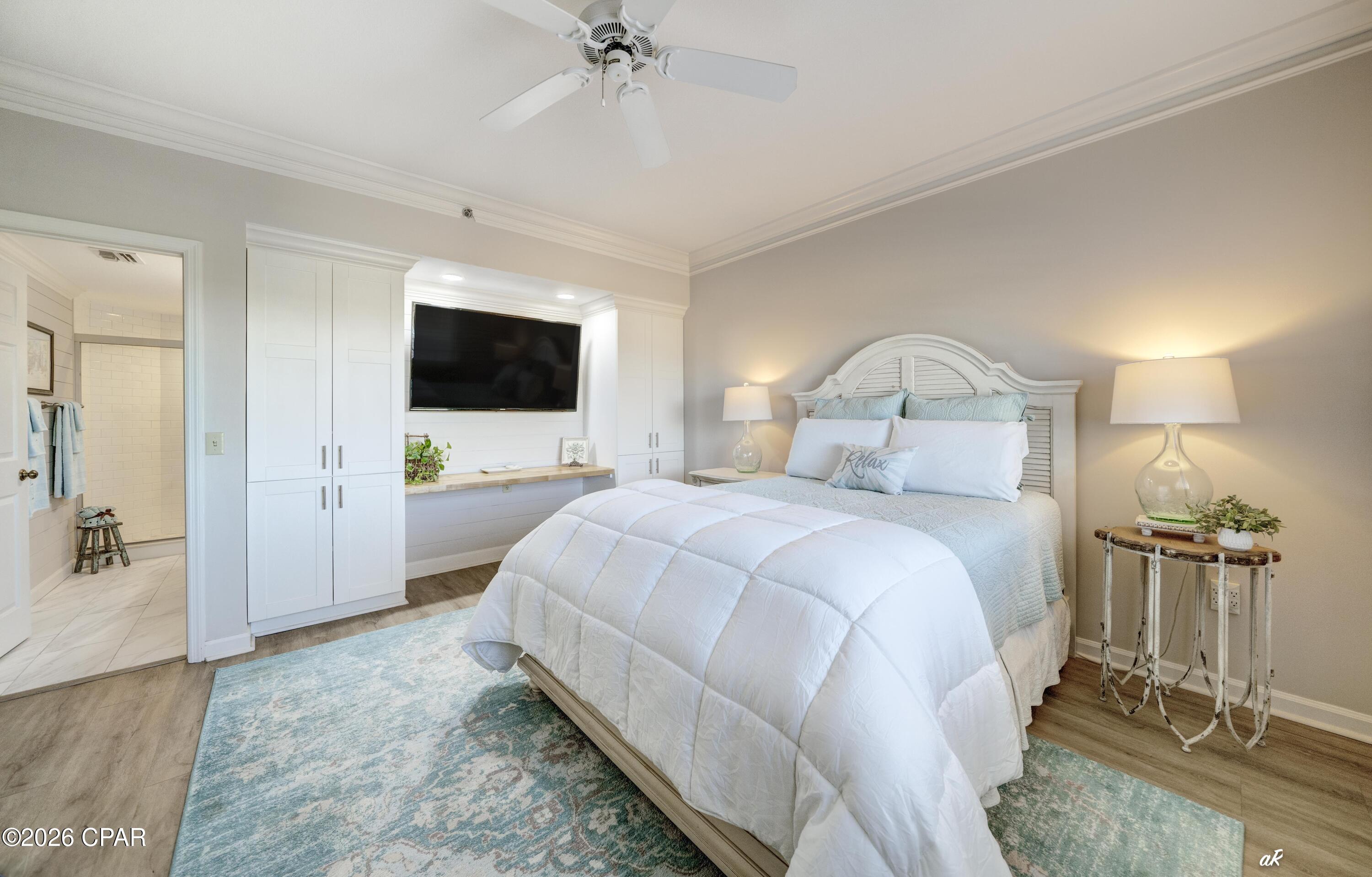 Summerwinds Condo - Residential