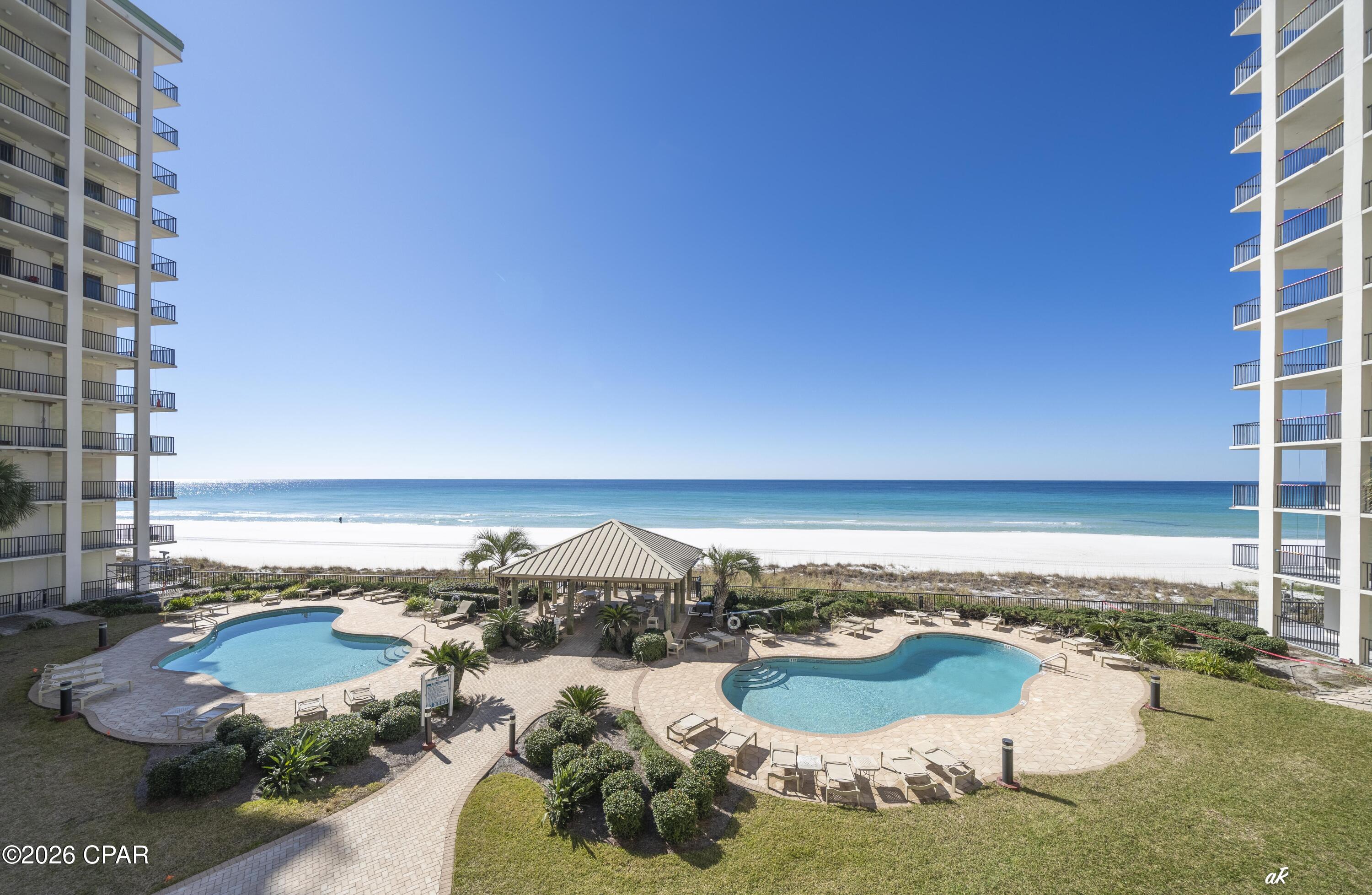 Summerwinds Condo - Residential