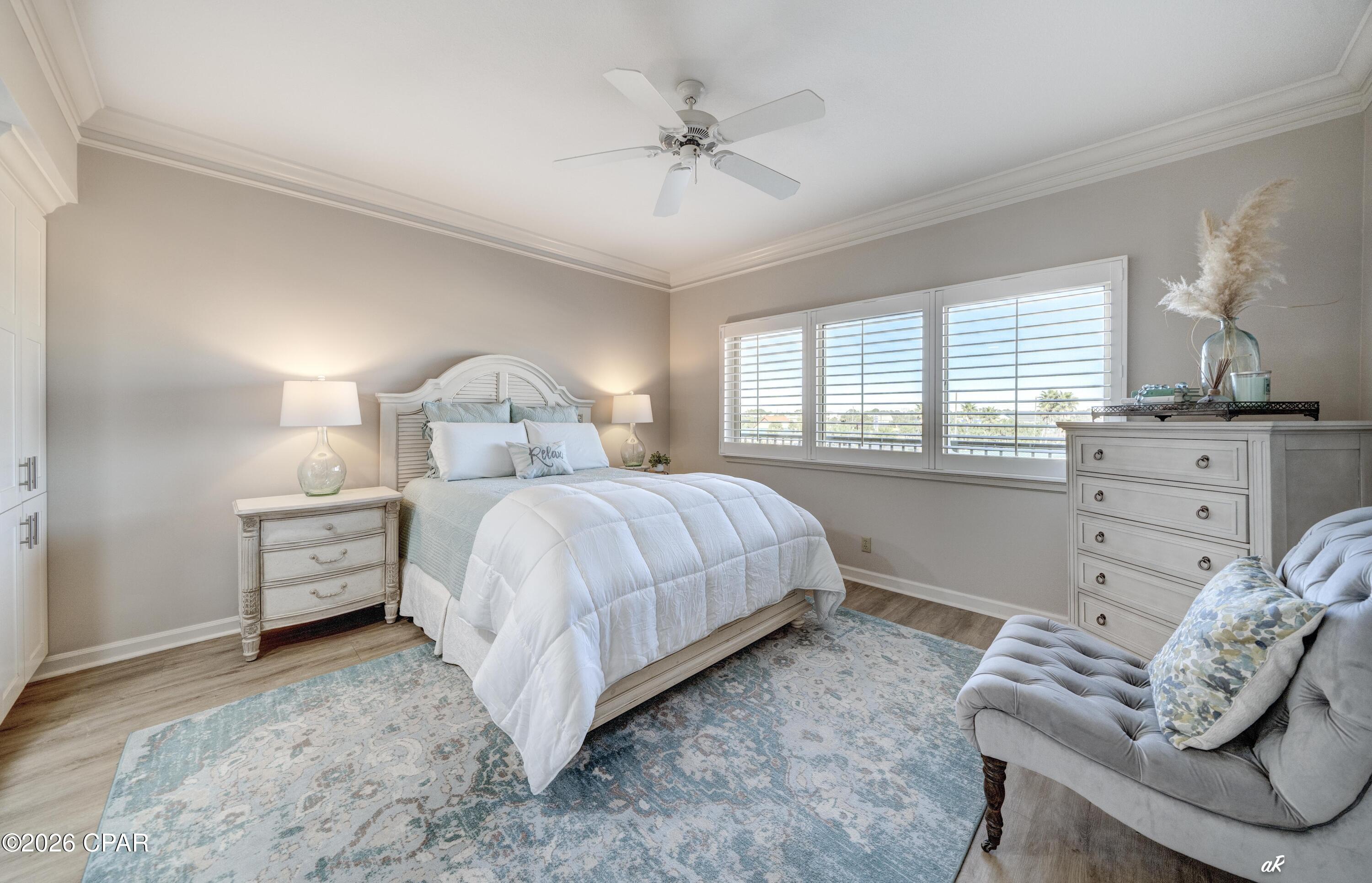 Summerwinds Condo - Residential