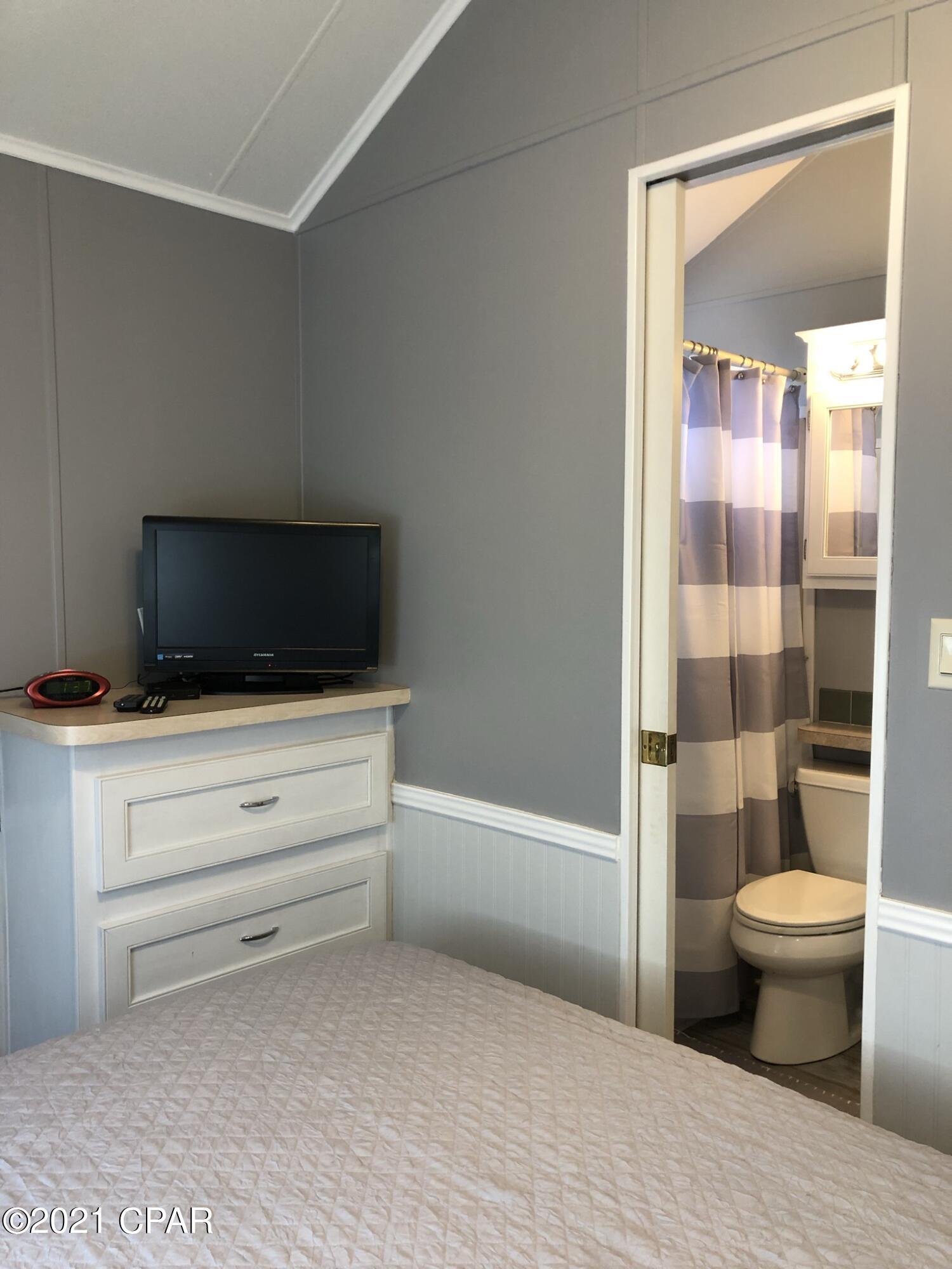 Emerald Pointe Resort - Residential Lease