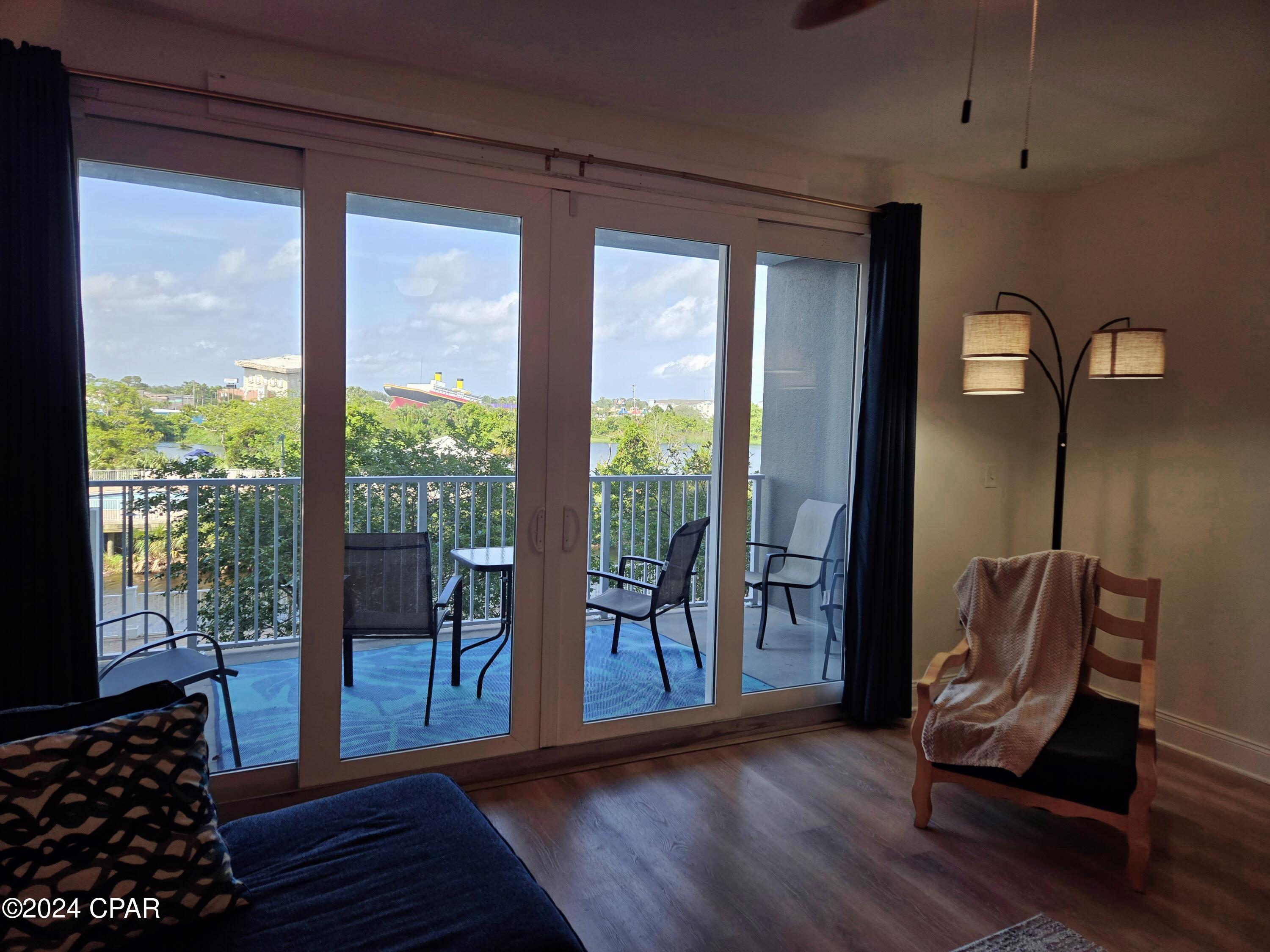 Laketown Wharf - Residential