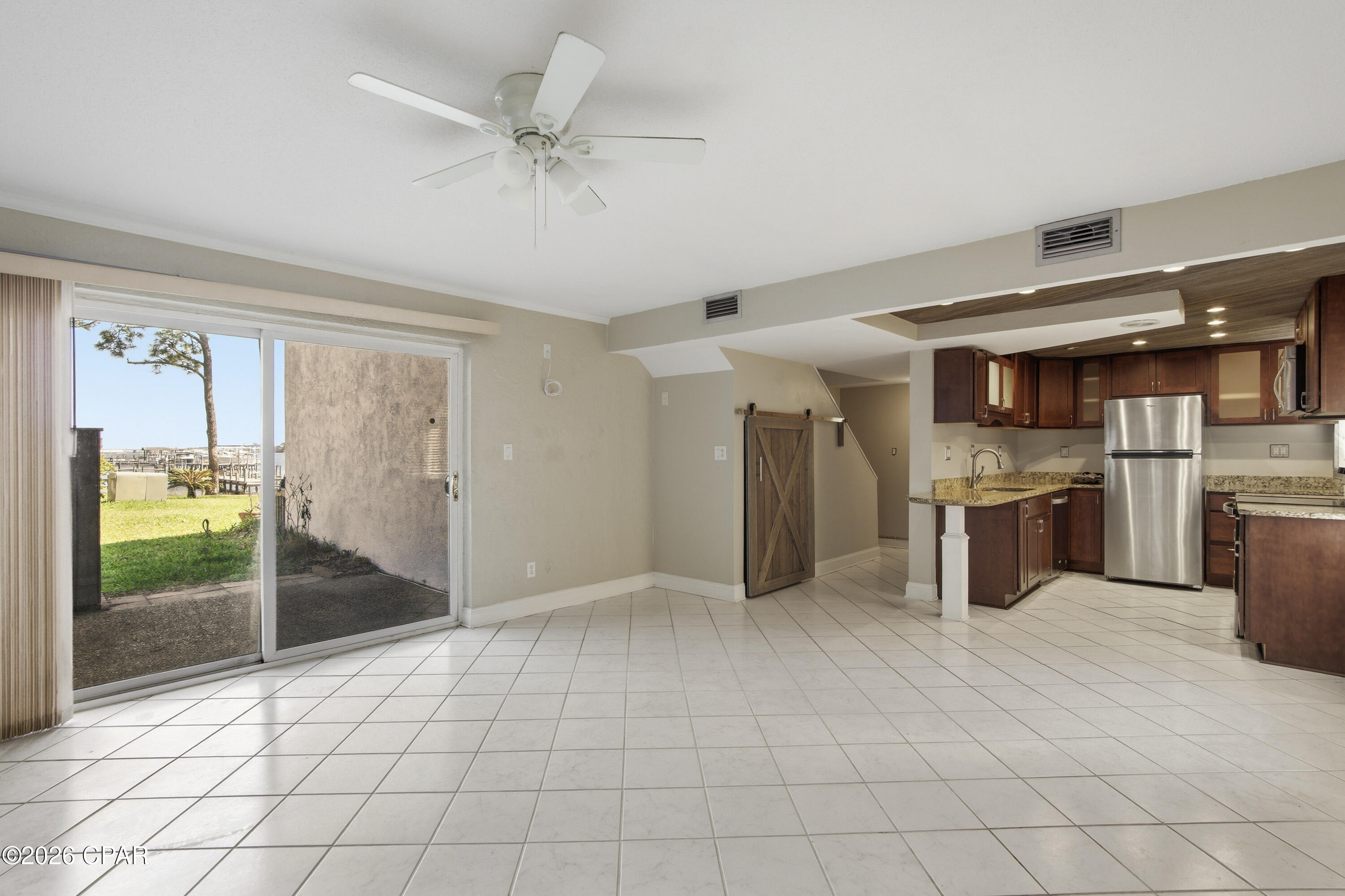 Palisades Condo Ph 1 - Residential