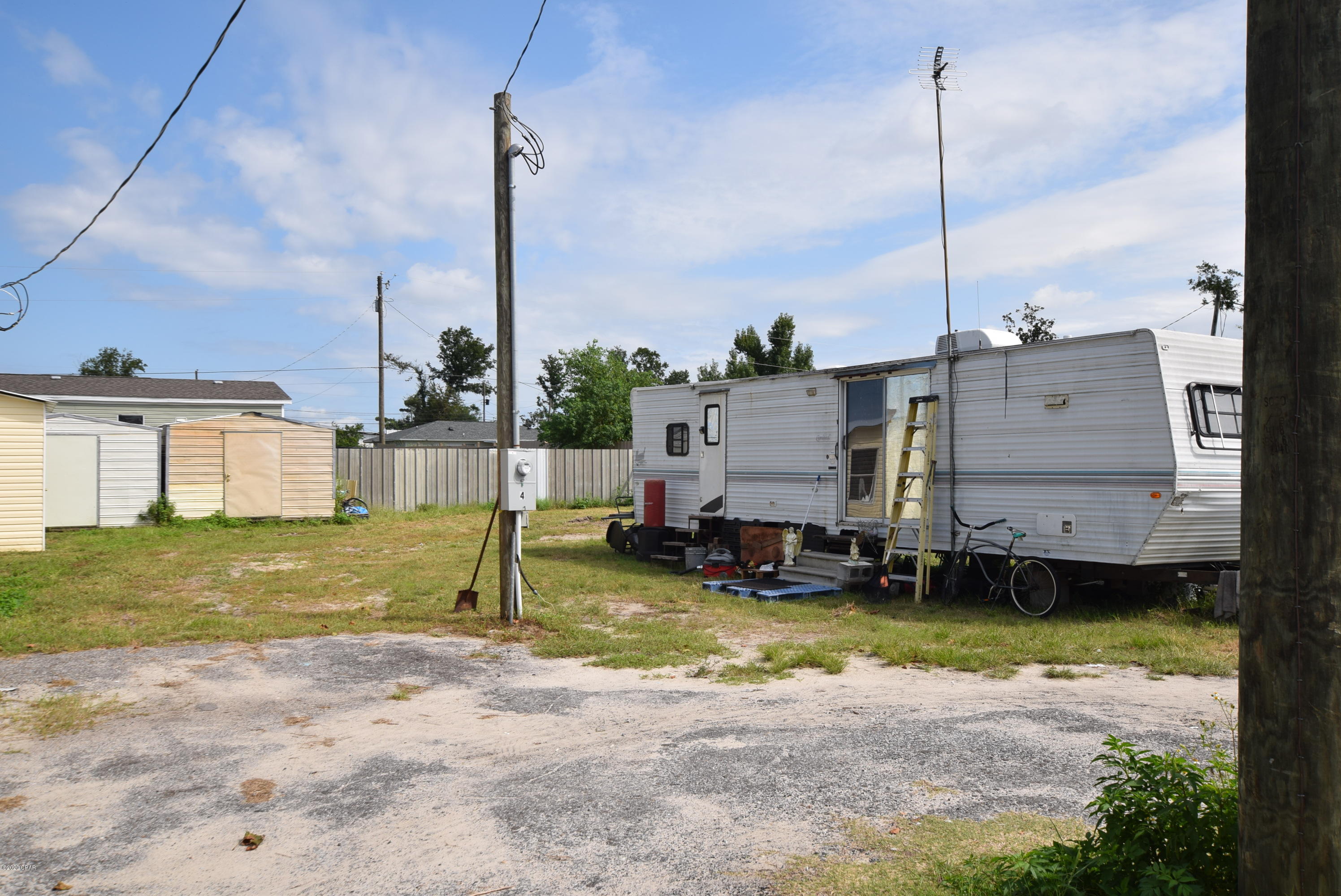 [No Recorded Subdiv] - Residential