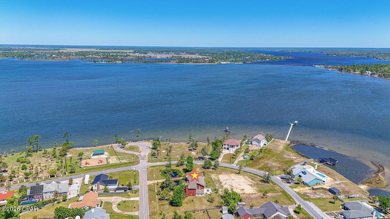 College Point 1st Add - Residential