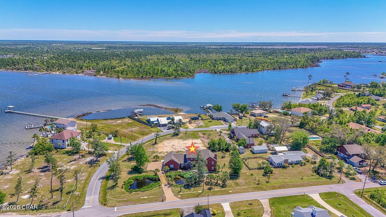 College Point 1st Add - Residential