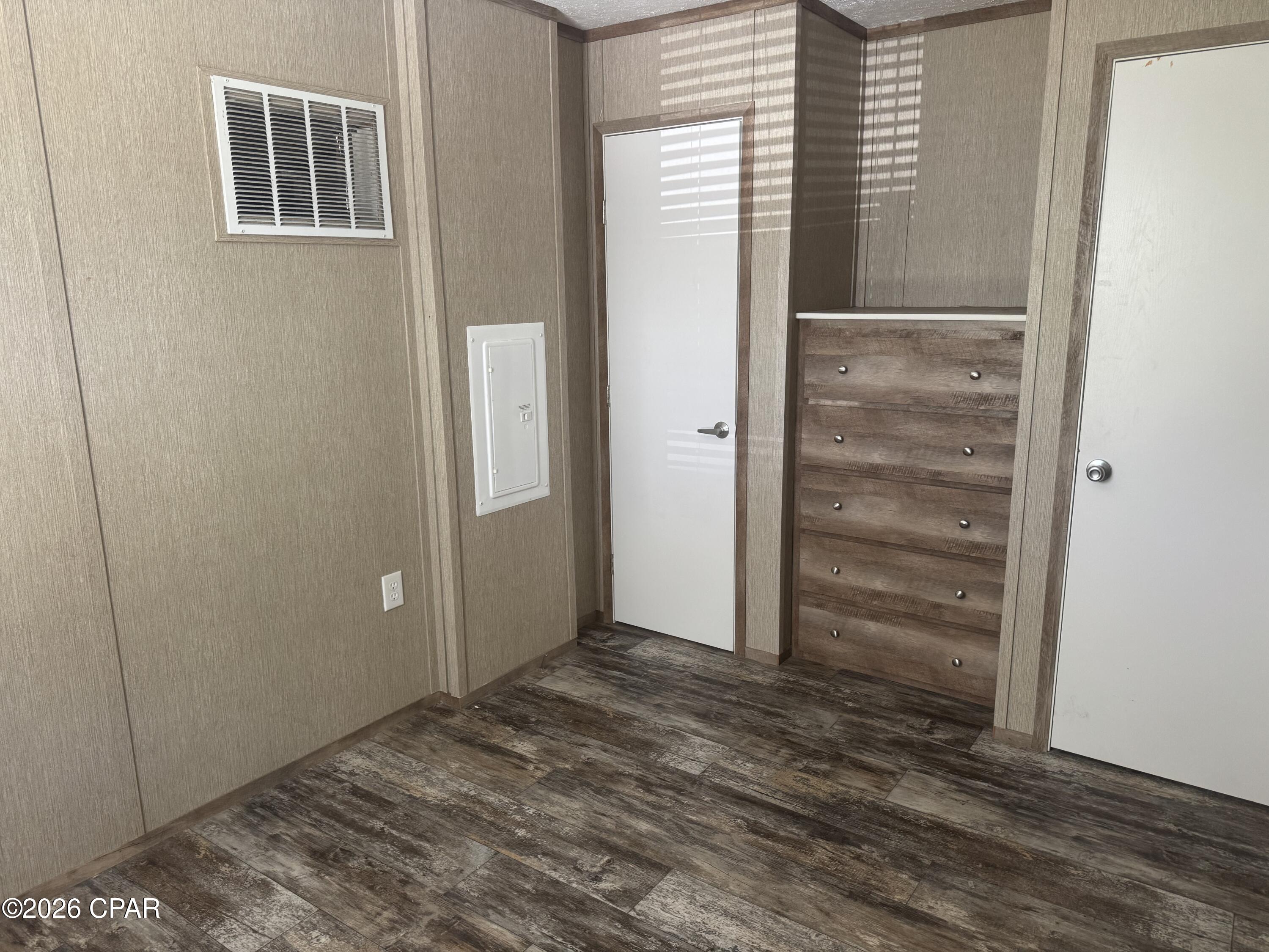 [No Recorded Subdiv] - Residential Lease