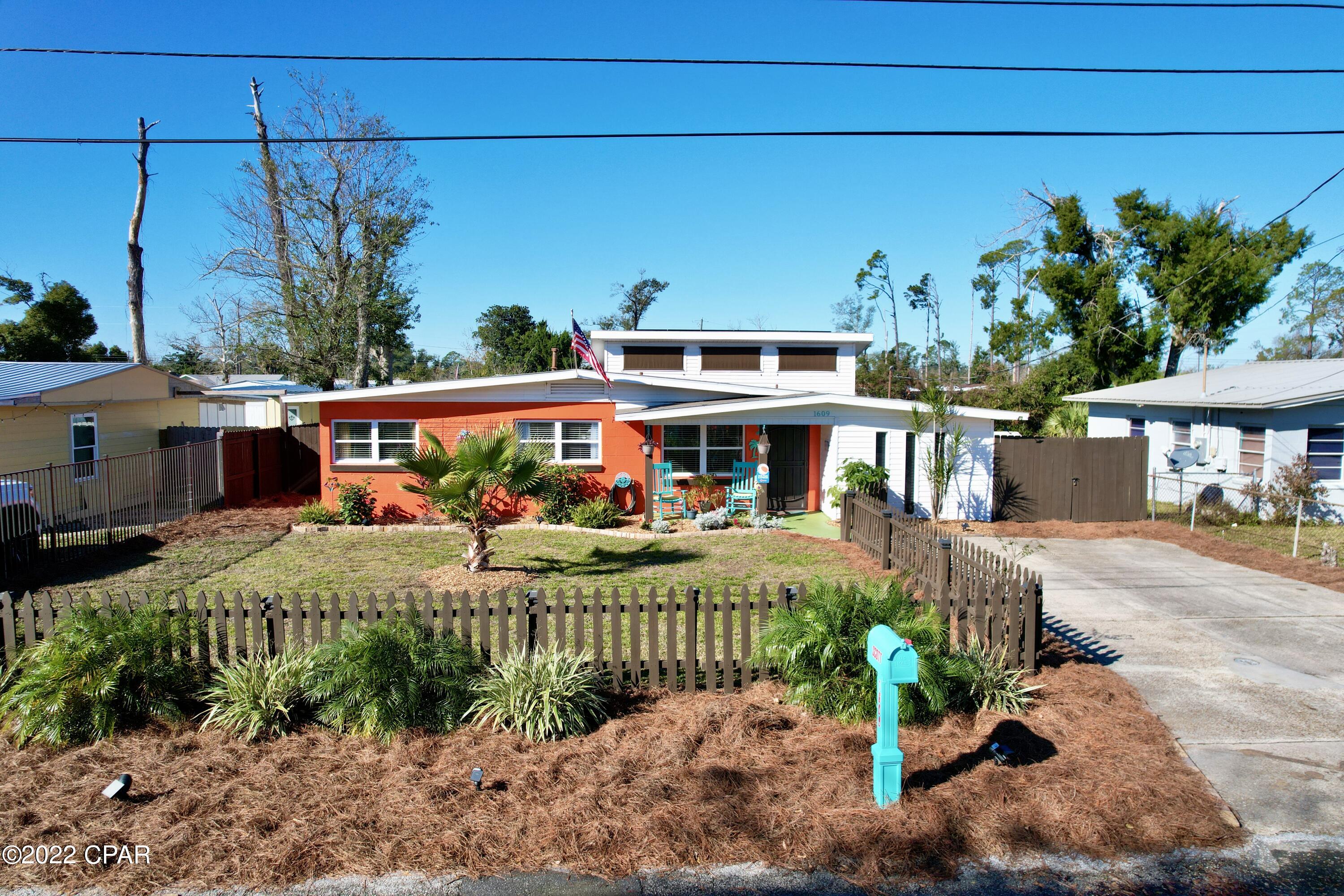 [No Recorded Subdiv] - Residential