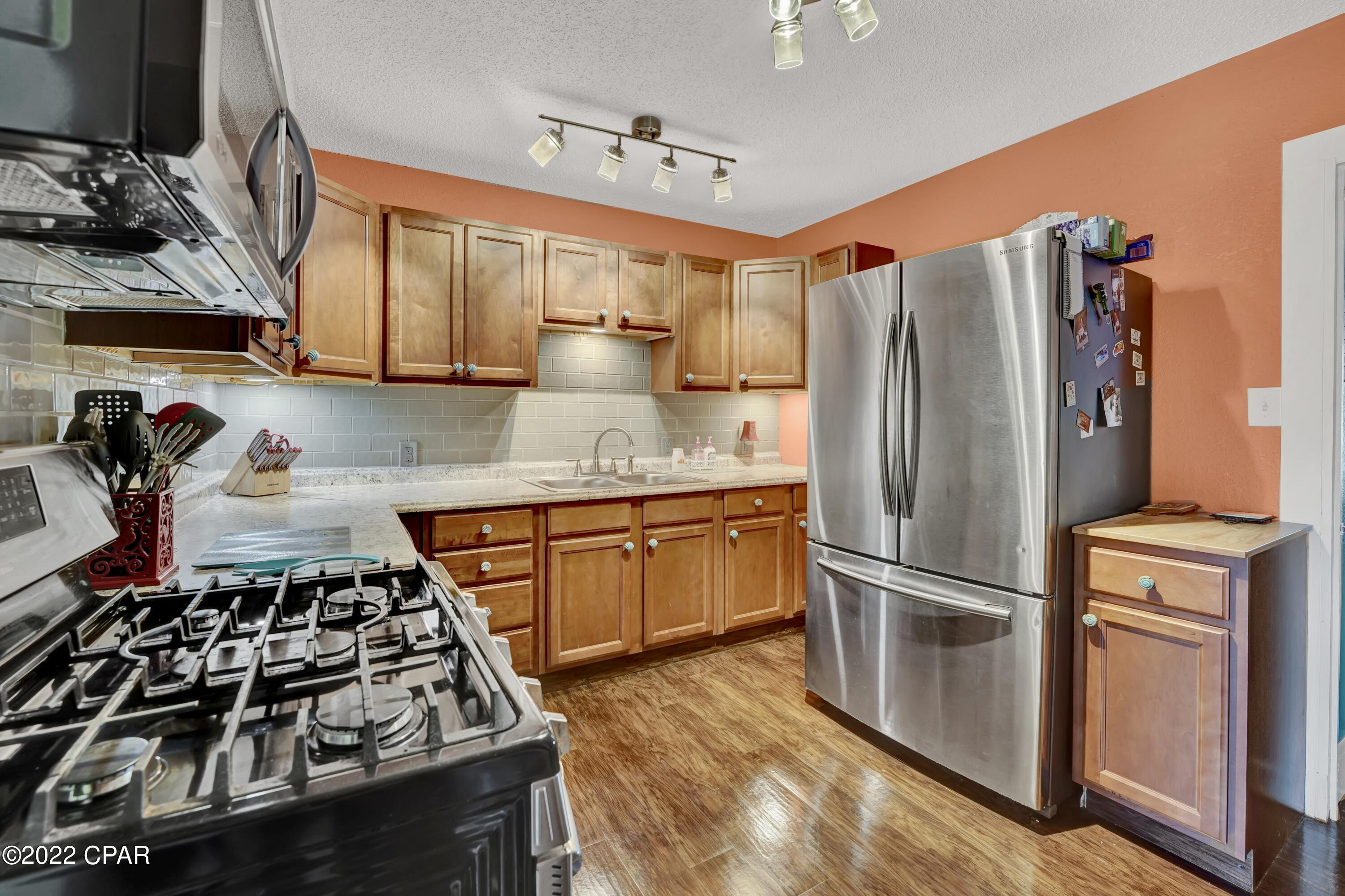 [No Recorded Subdiv] - Residential