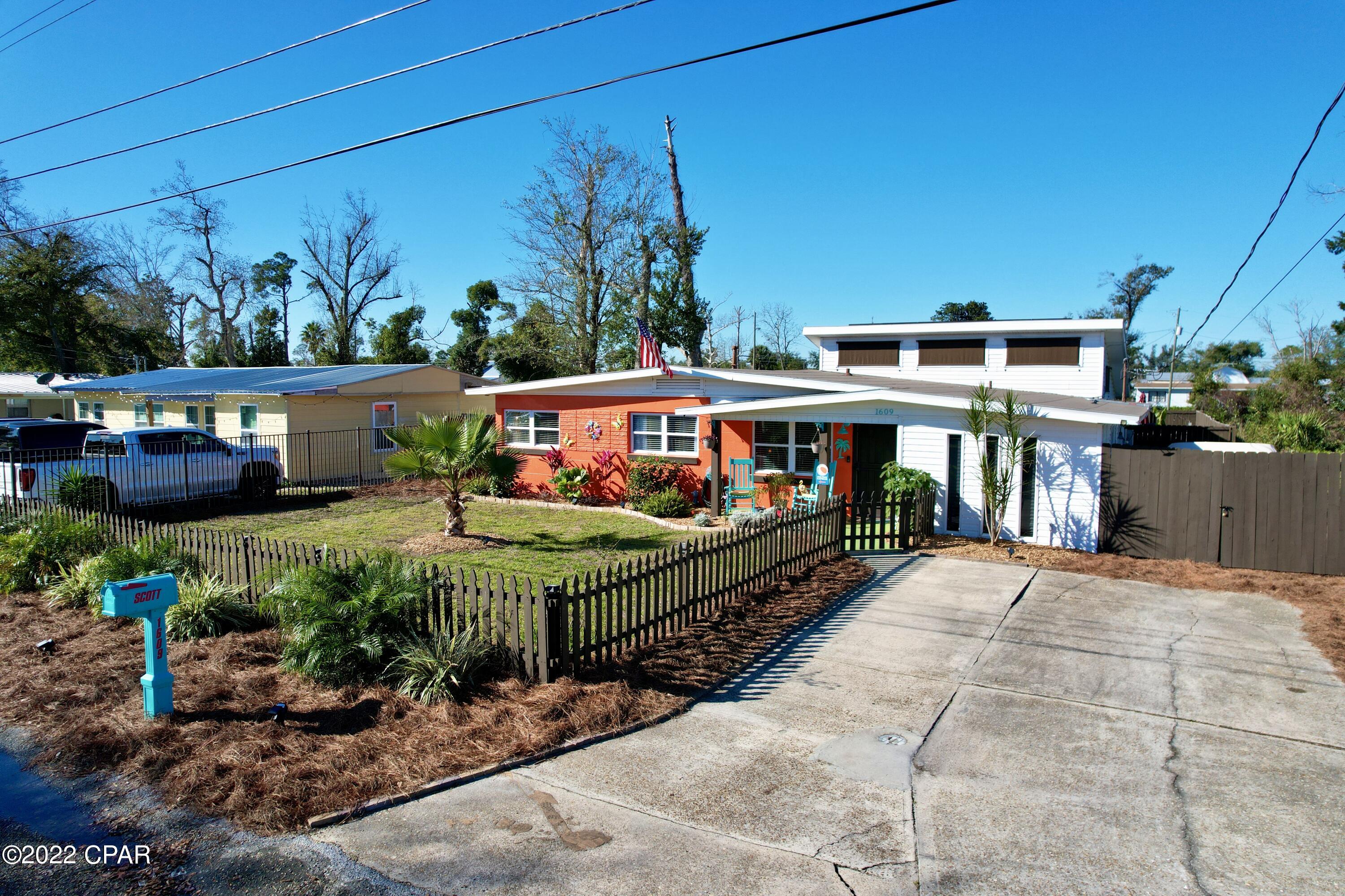 [No Recorded Subdiv] - Residential