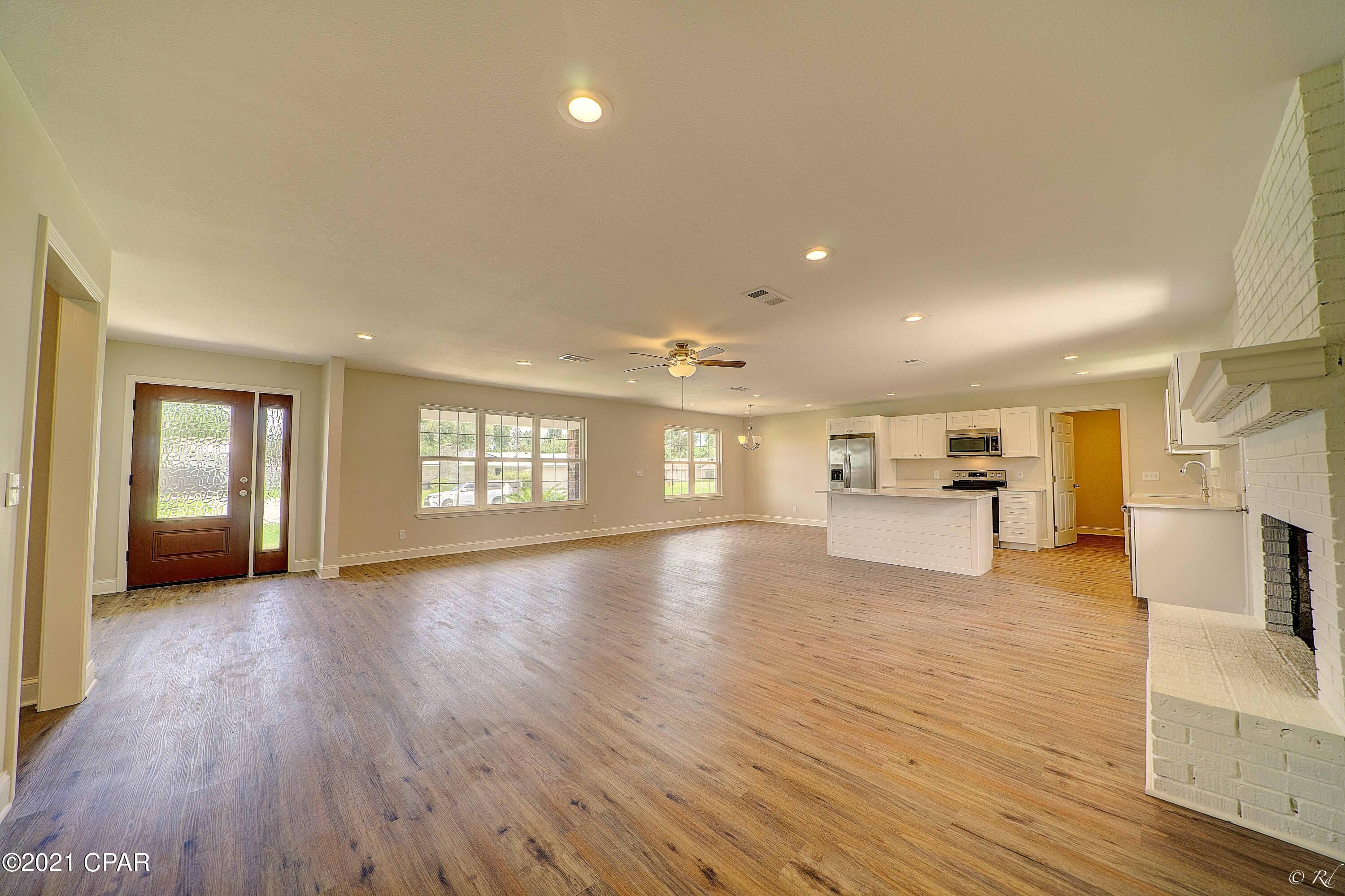 Imperial Oaks - Residential