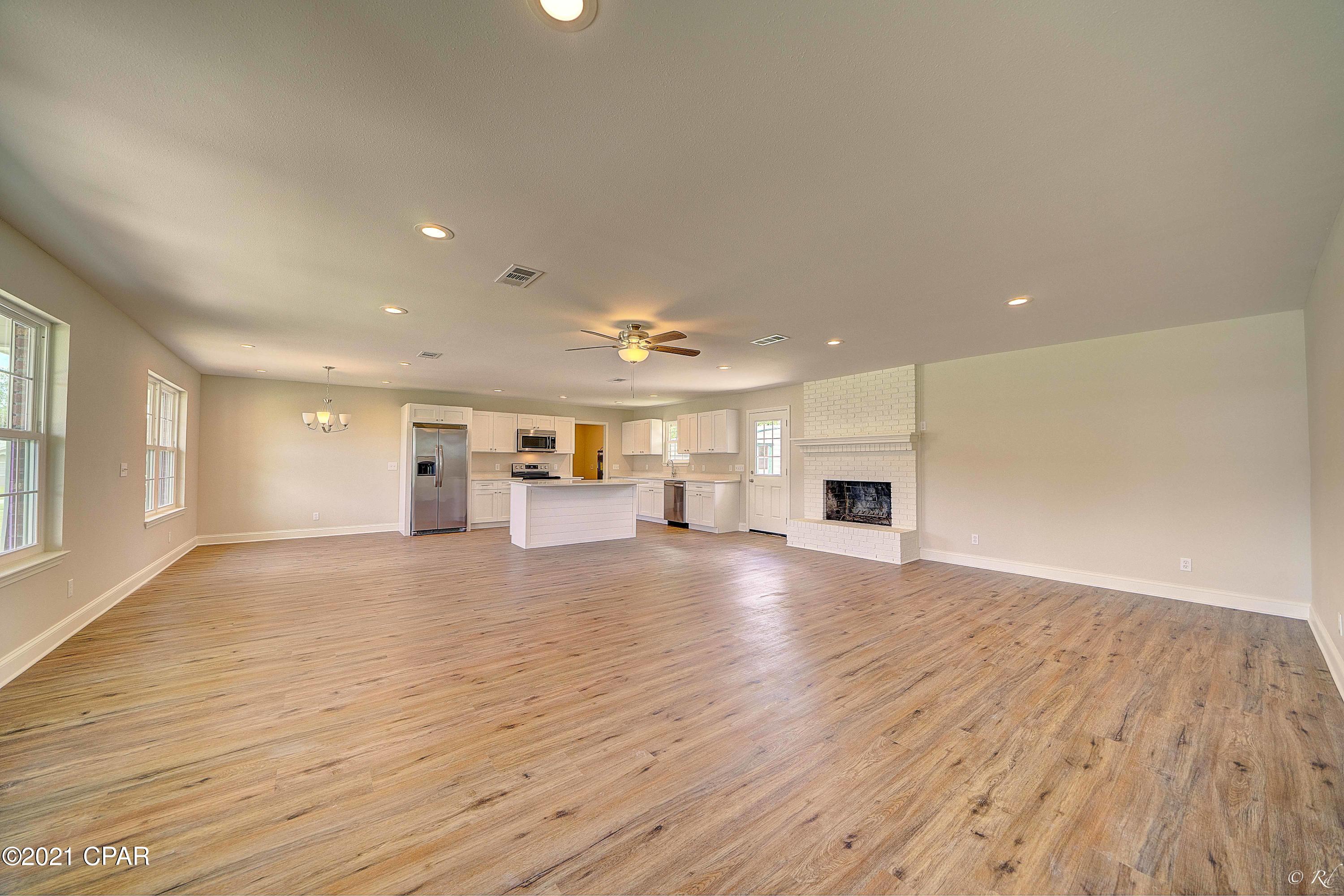 Imperial Oaks - Residential