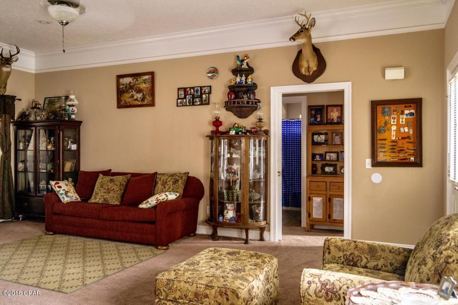 White Western Springs Unit 1 - Residential