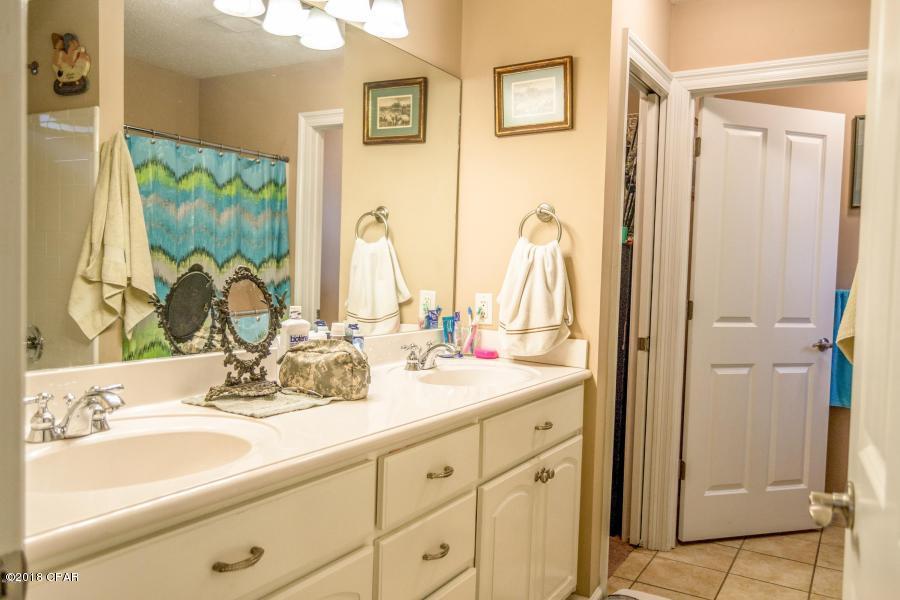 White Western Springs Unit 1 - Residential