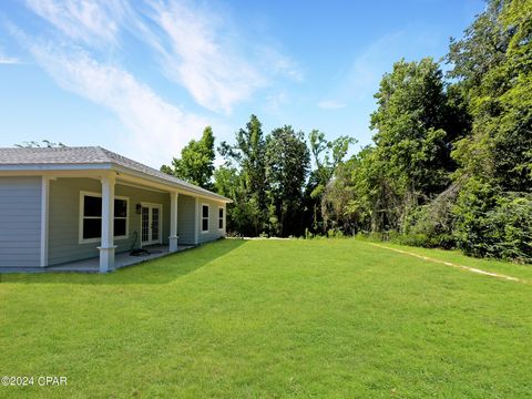 A home in Wewahitchka