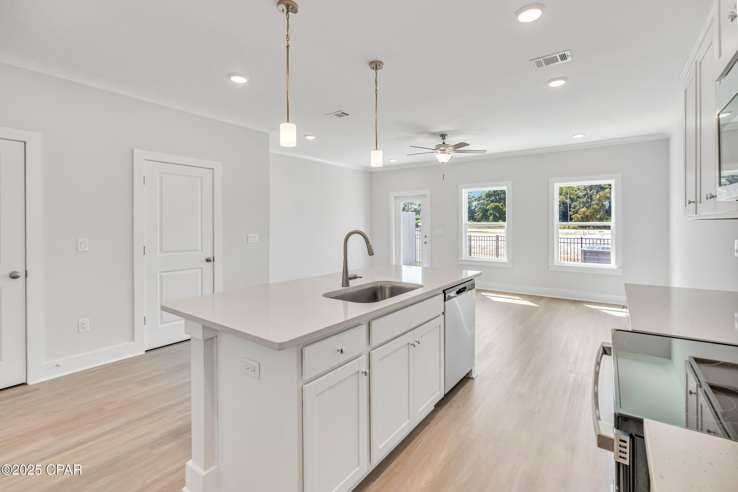 Colonial Landing - Residential