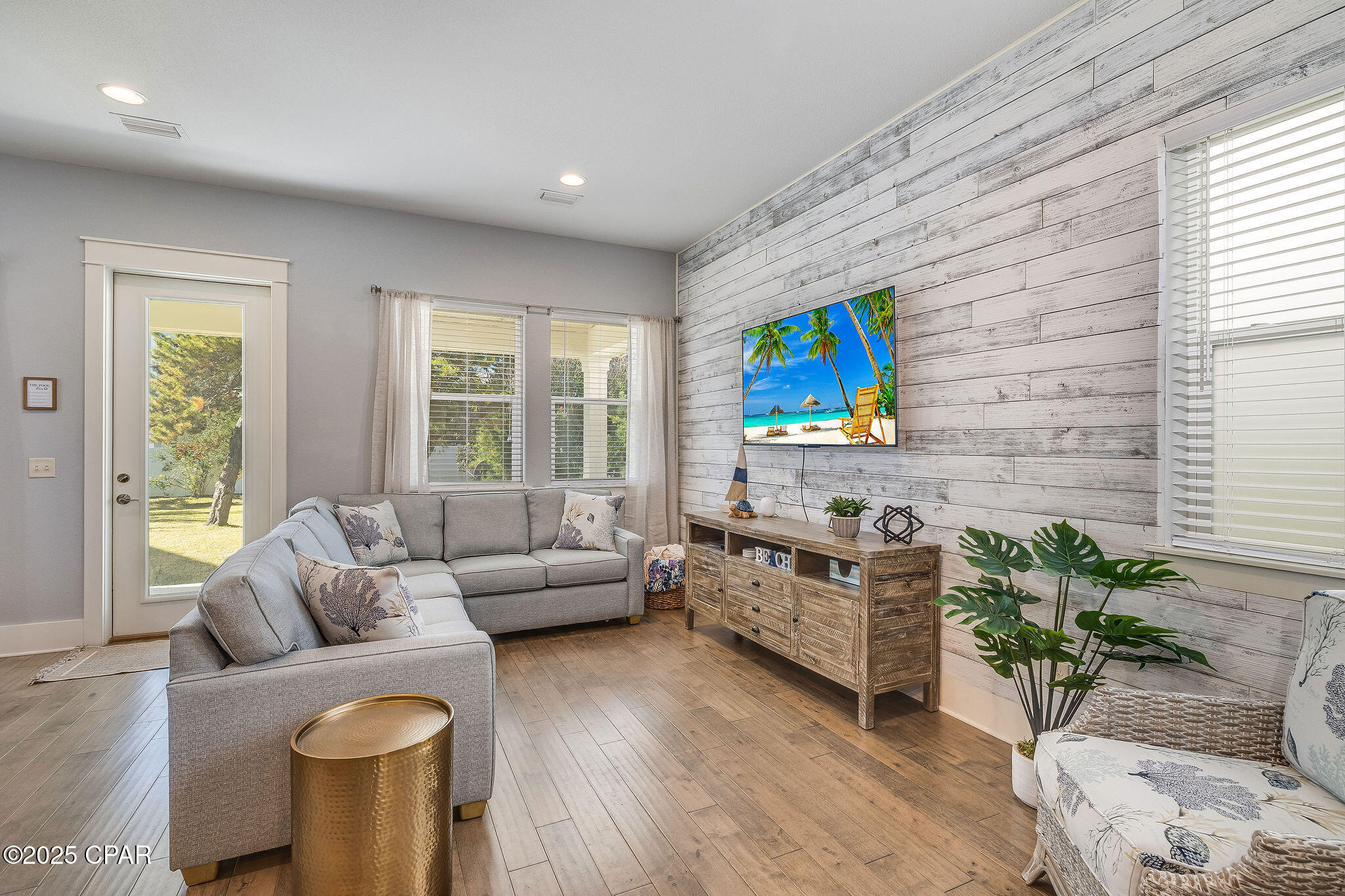 Frangista Beach - Residential