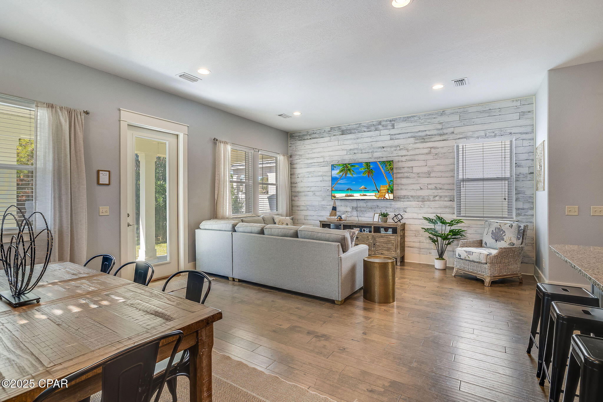 Frangista Beach - Residential