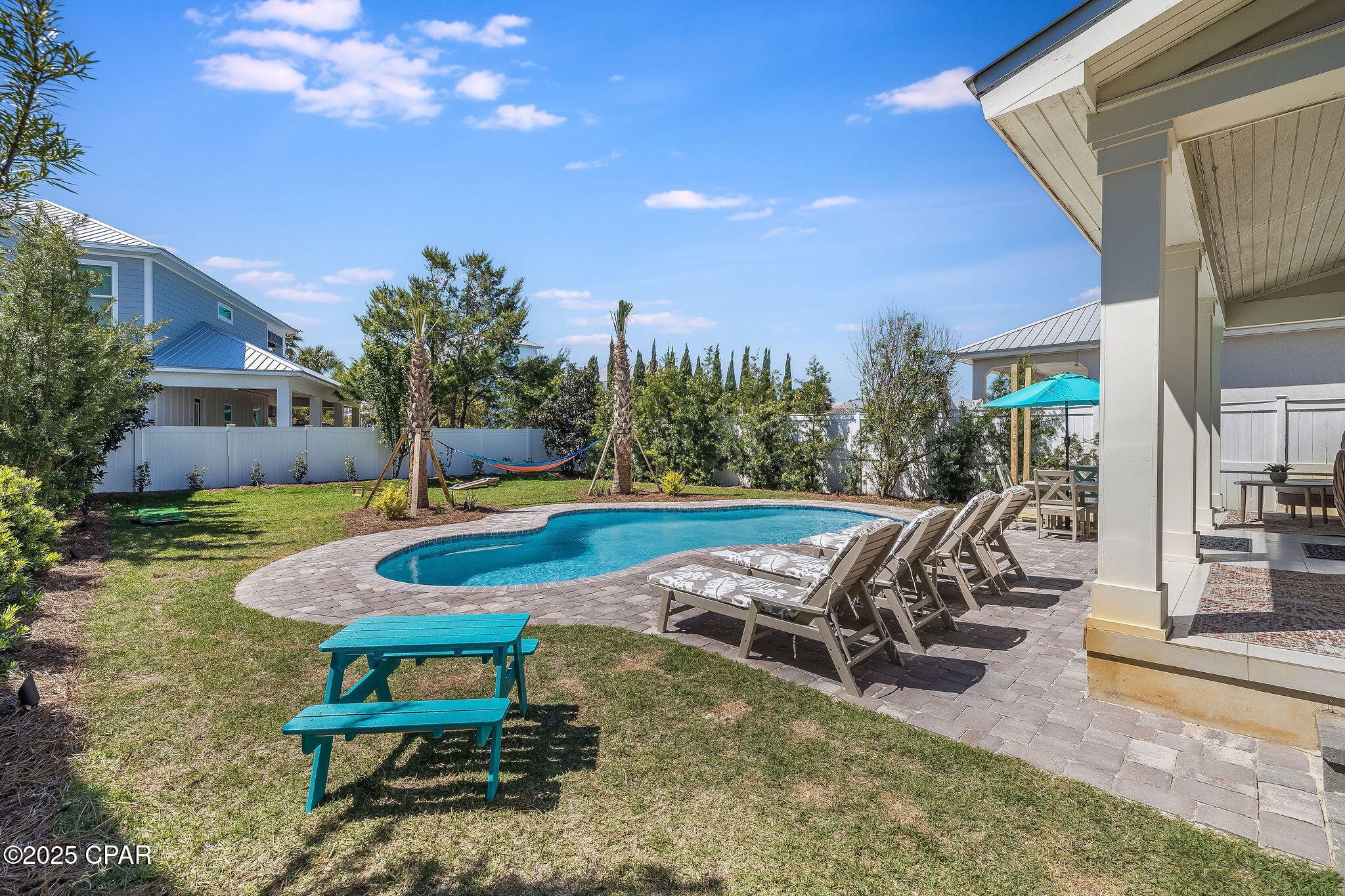 Frangista Beach - Residential