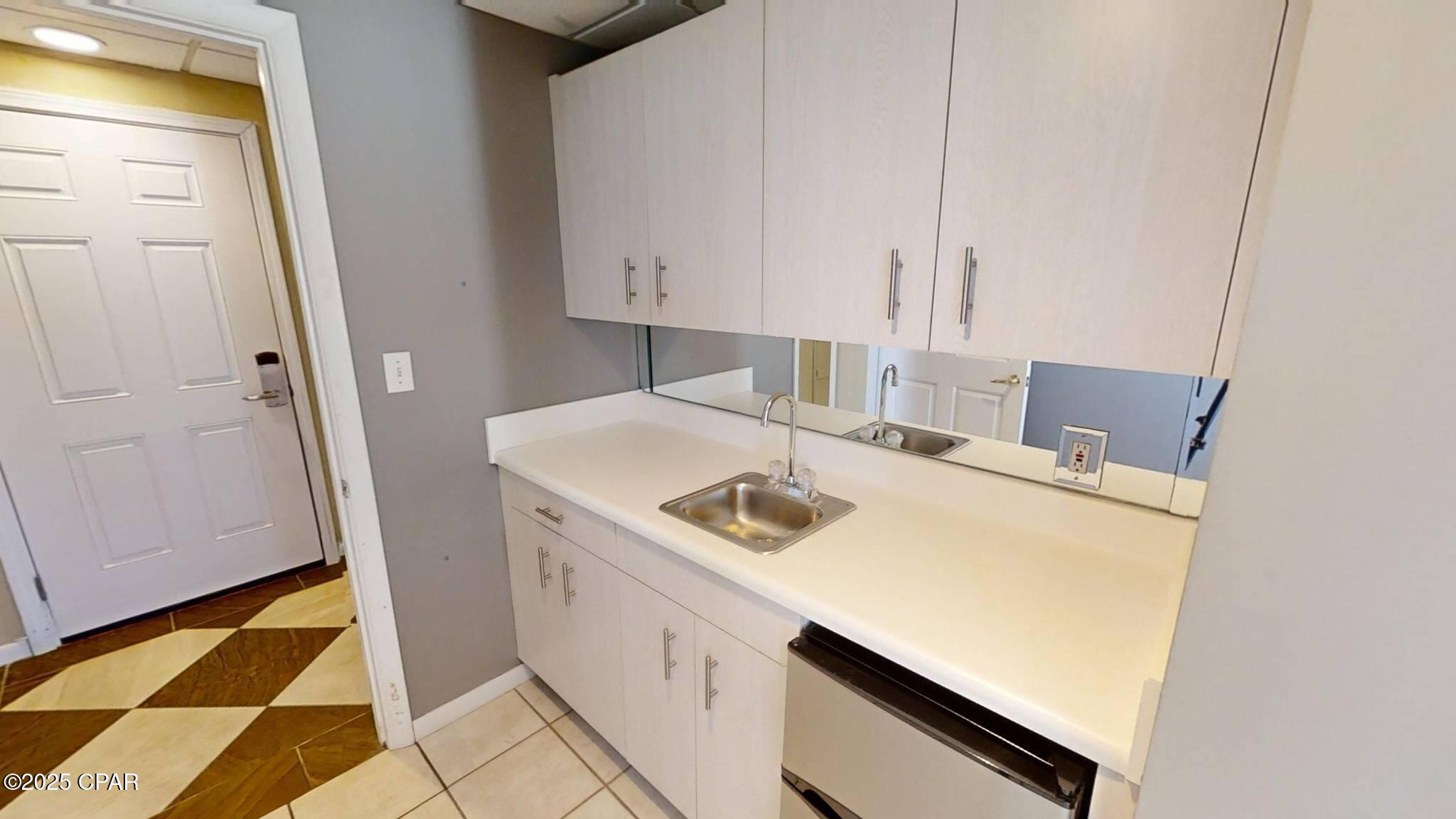 Long Beach Towers II - Residential