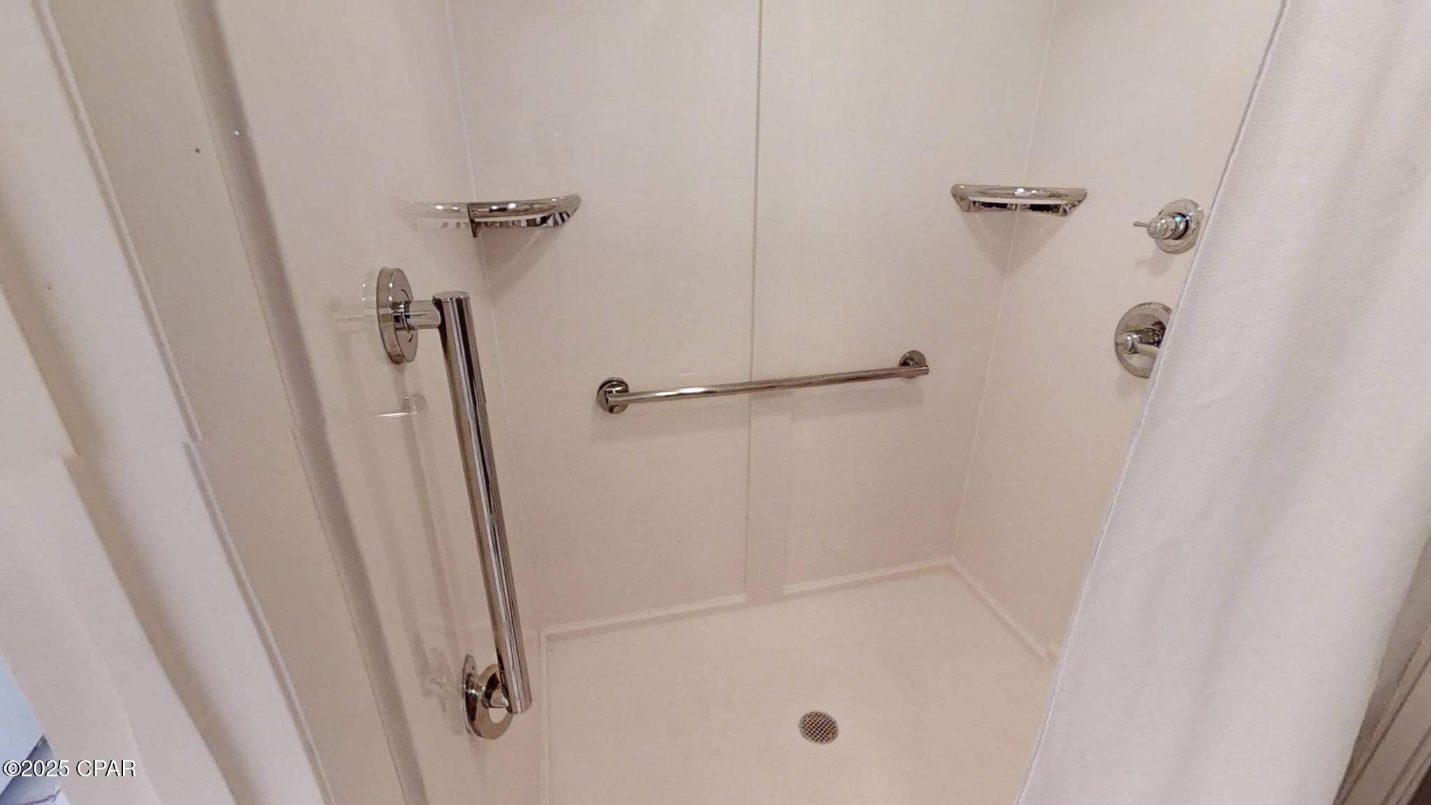 Long Beach Towers II - Residential