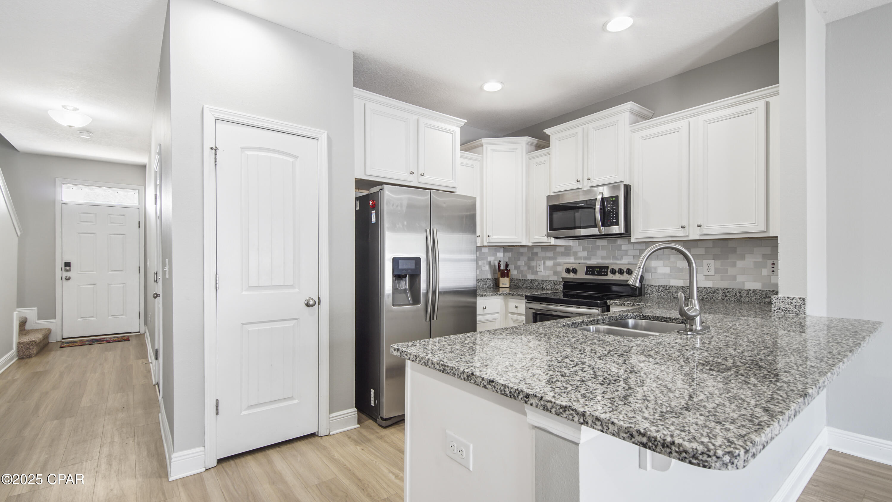 Hathaway Townhomes - Residential Lease