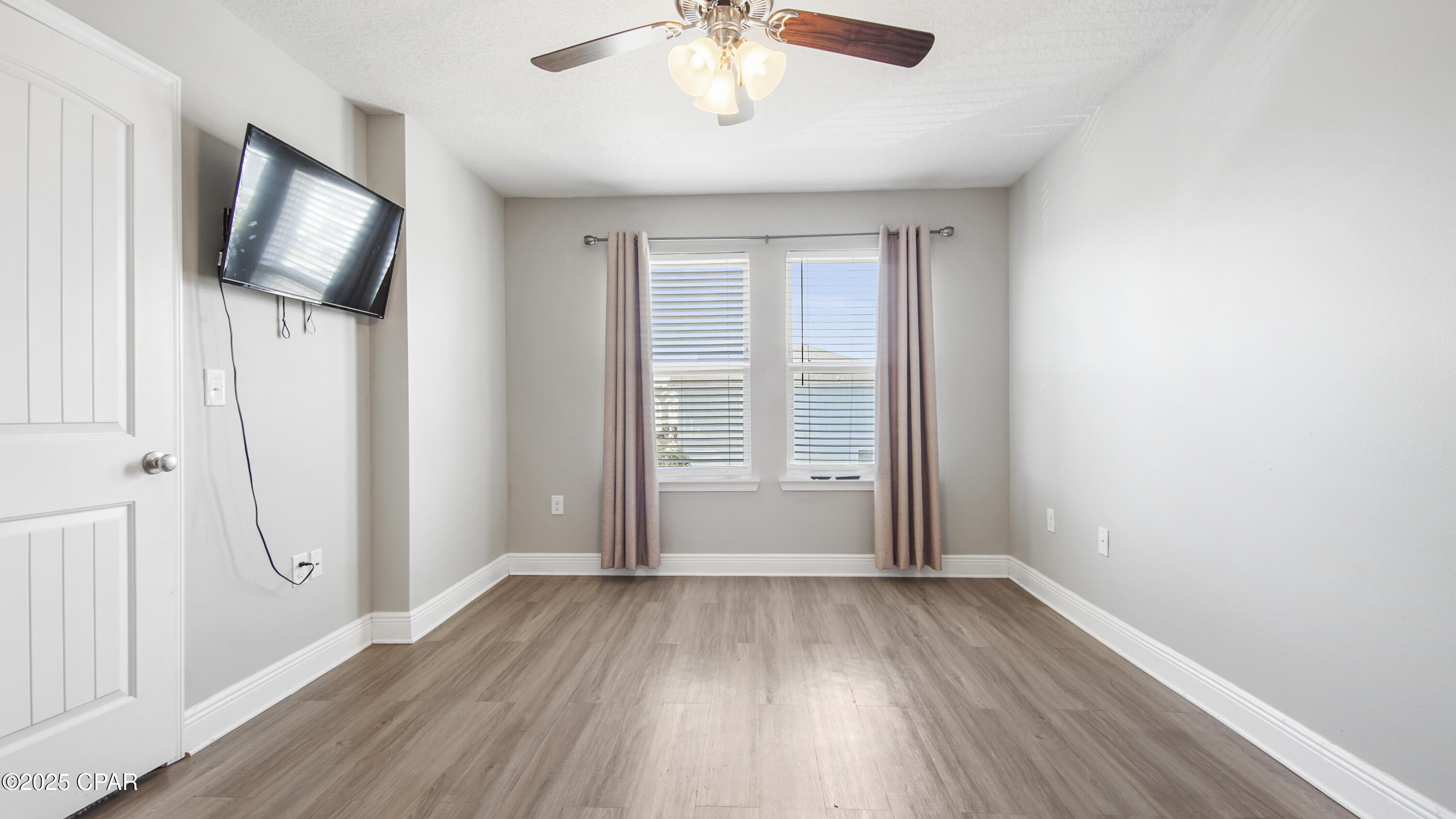 Hathaway Townhomes - Residential Lease