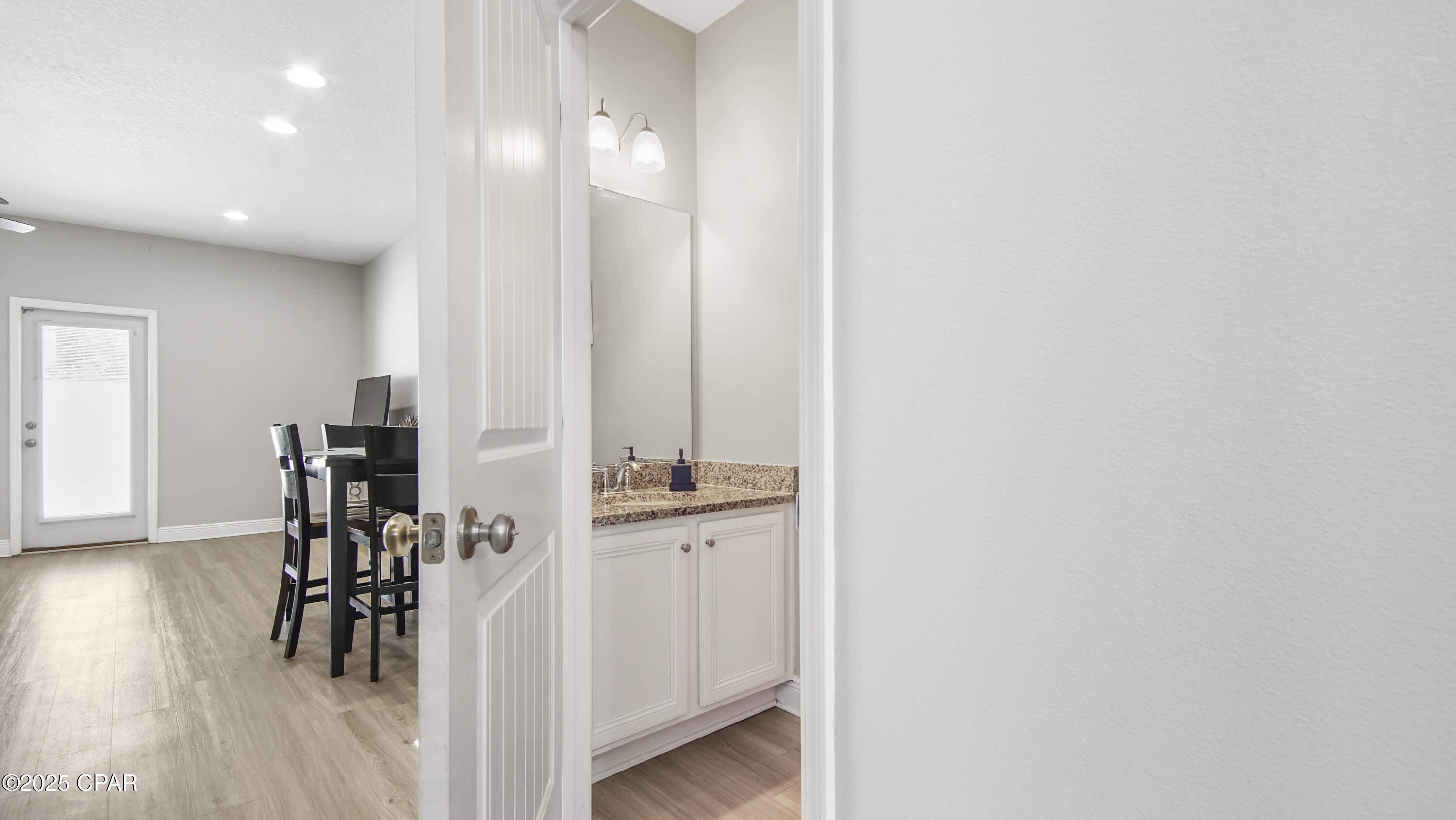 Hathaway Townhomes - Residential Lease