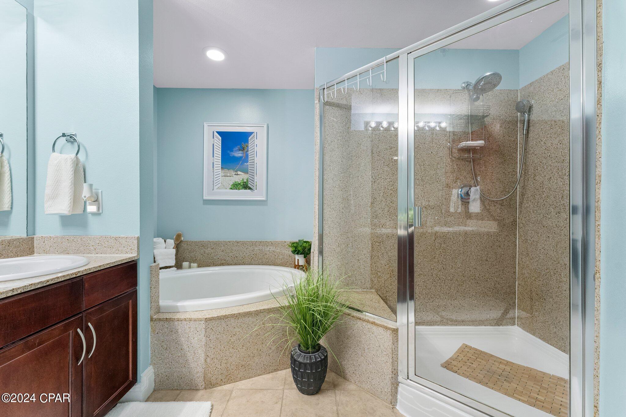 Laketown Wharf - Residential