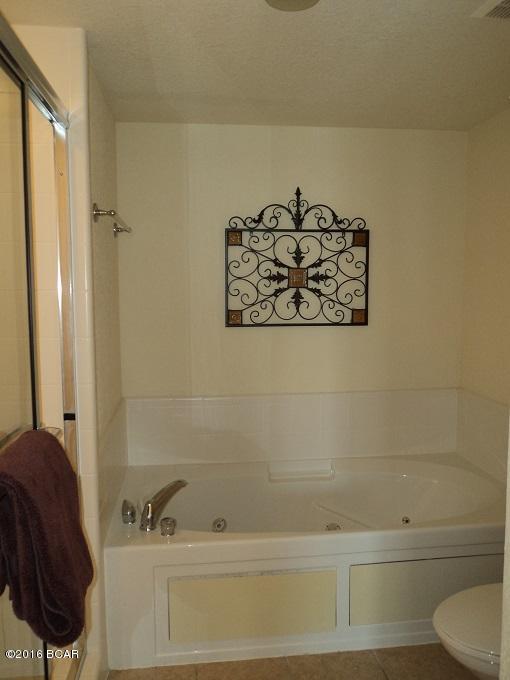 Hibiscus By The Bay - Residential