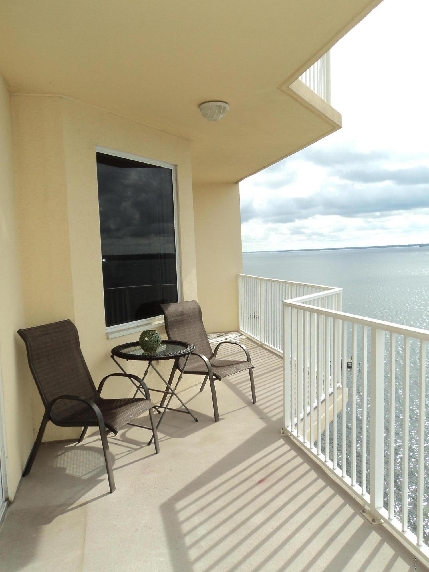 Hibiscus By The Bay - Residential