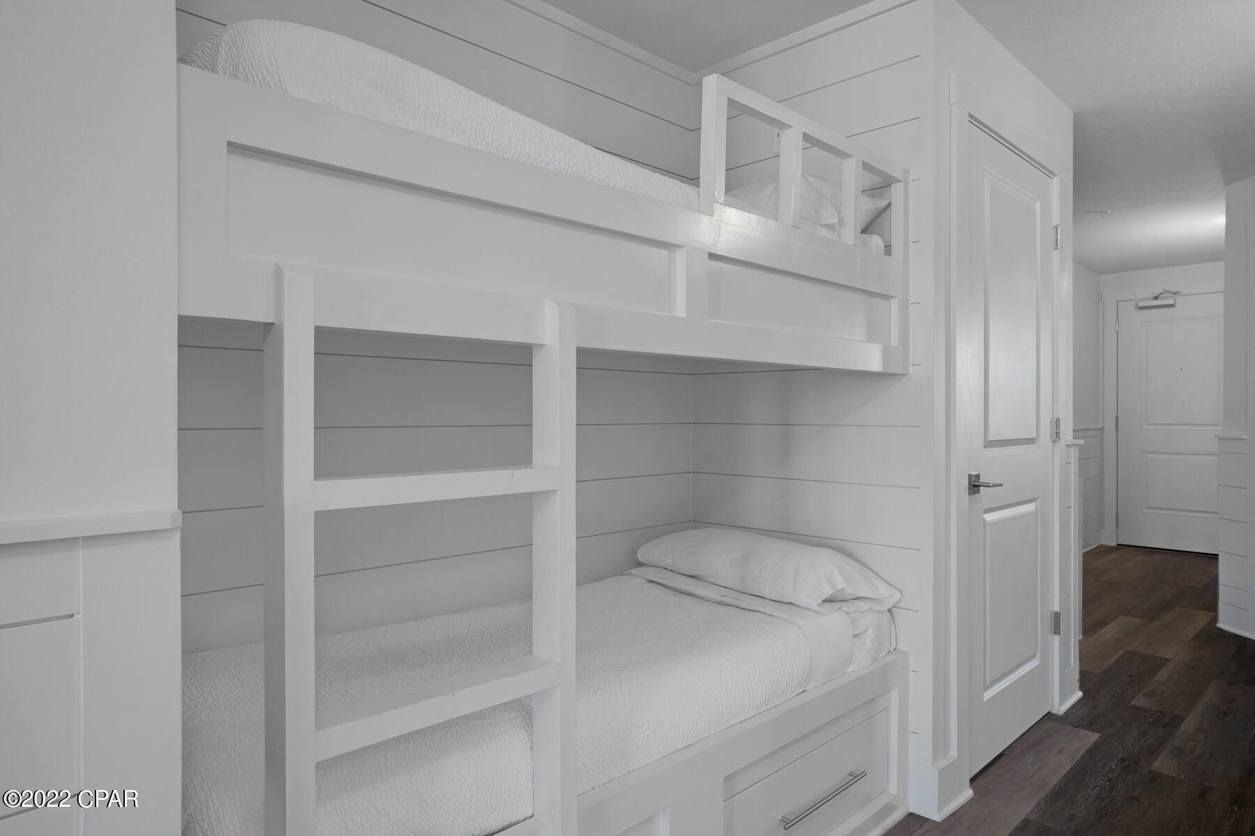 Calypso Towers III - Residential