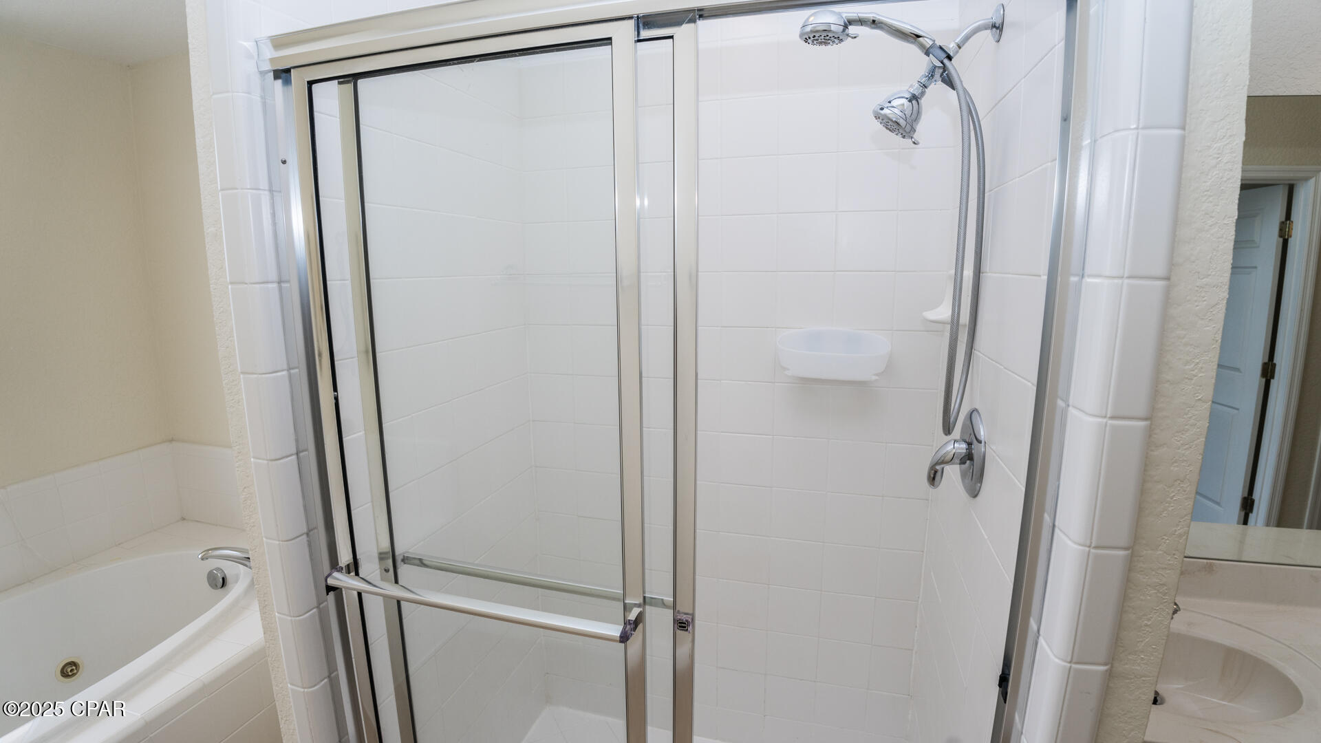 Hibiscus By The Bay - Residential