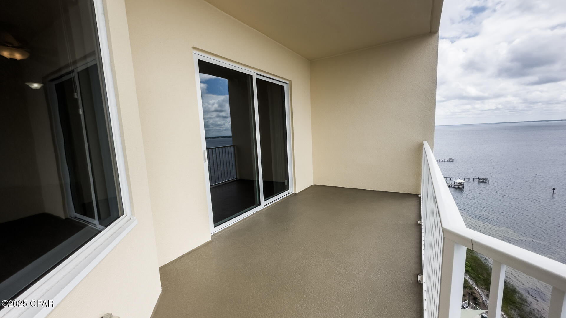 Hibiscus By The Bay - Residential