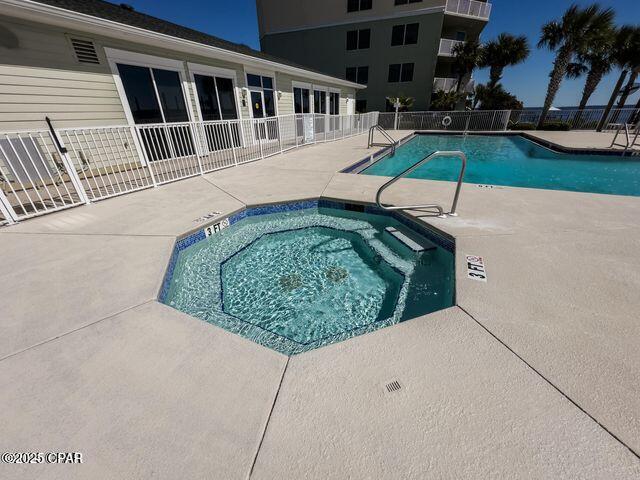 Hibiscus By The Bay - Residential